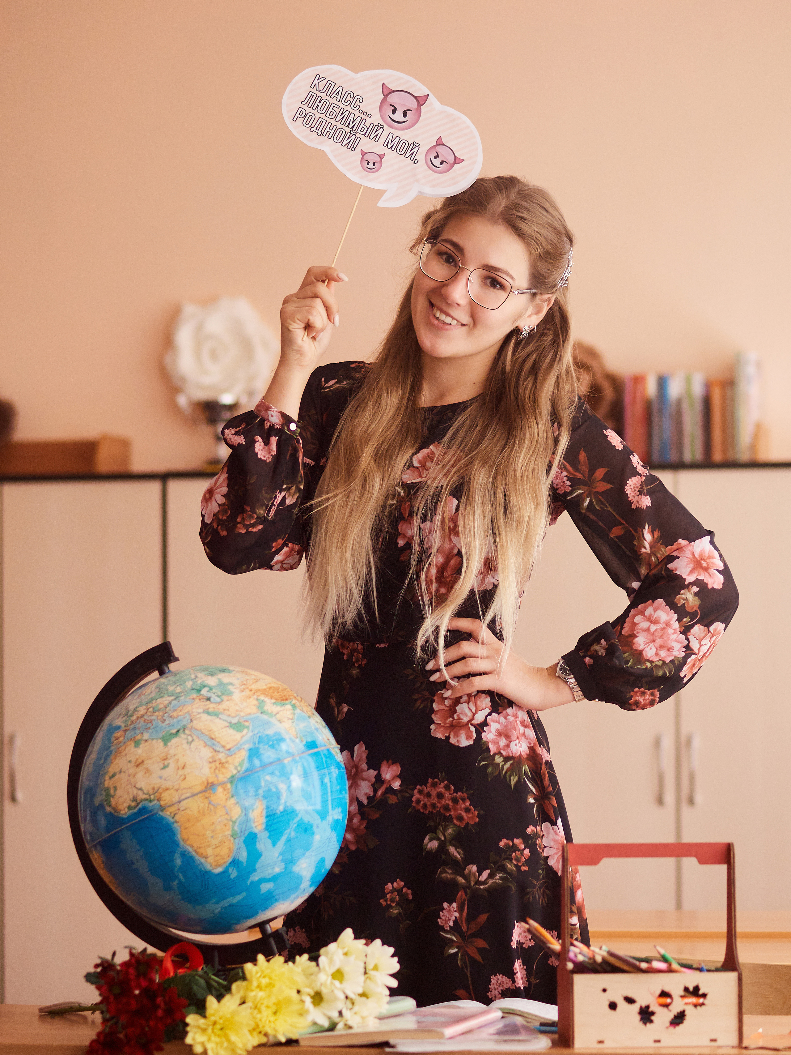 Выпускные альбомы. Студийный, семейный, свадебный, фэшн и ню фотограф в Астрахани, производство выпускных альбомов. Руслан Кондрашин