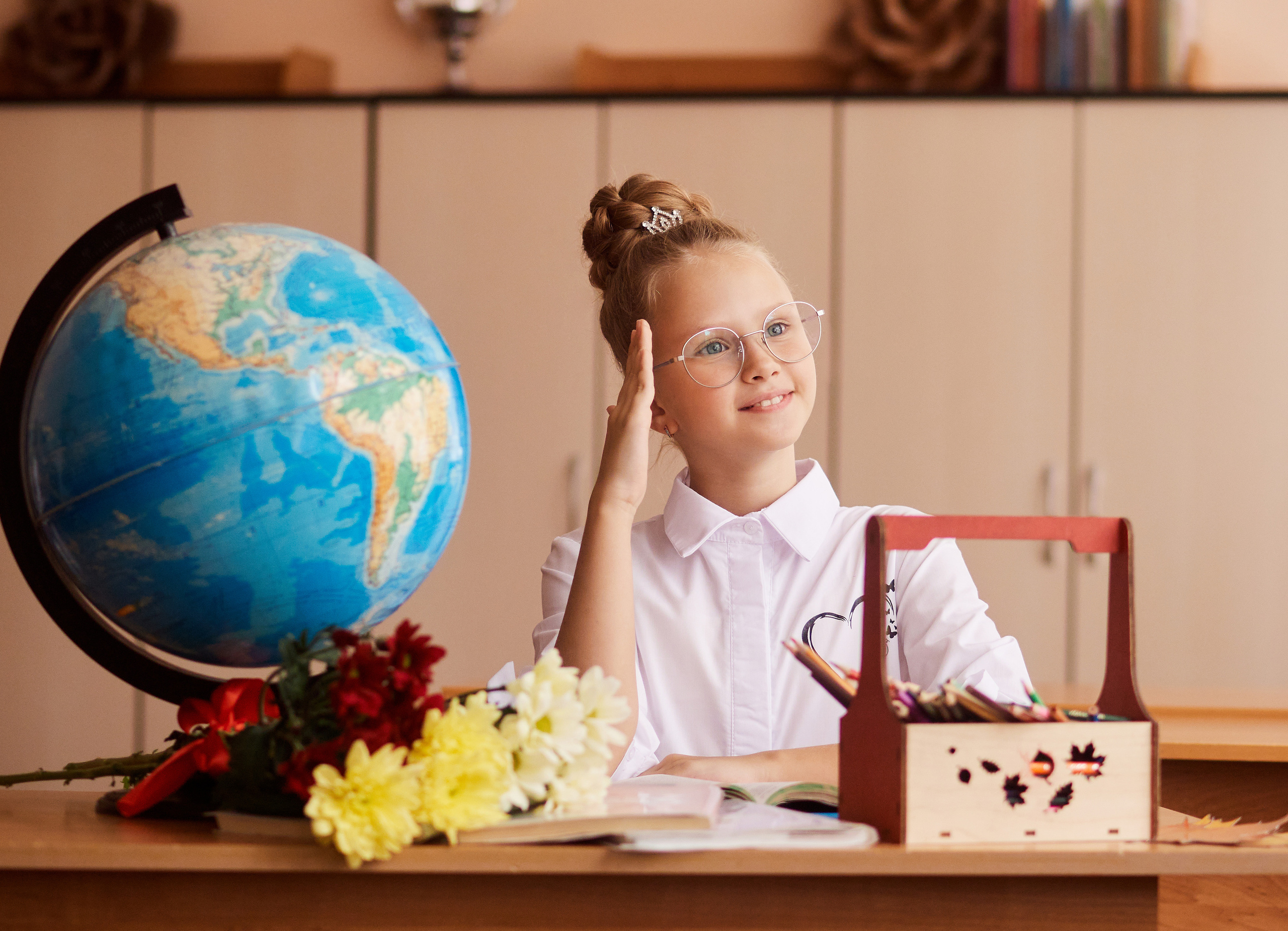 Выпускные альбомы. Студийный, семейный, свадебный, фэшн и ню фотограф в Астрахани, производство выпускных альбомов. Руслан Кондрашин