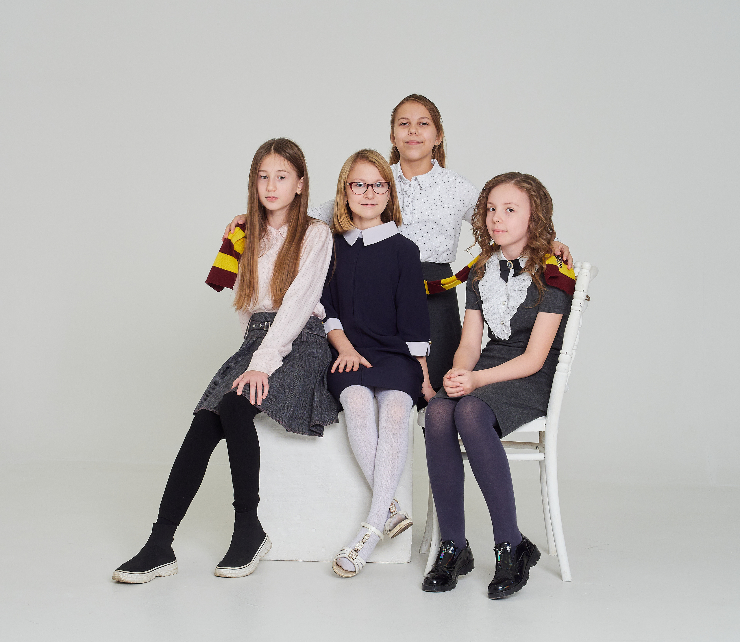 Выпускные альбомы. Студийный, семейный, свадебный, фэшн и ню фотограф в Астрахани, производство выпускных альбомов. Руслан Кондрашин