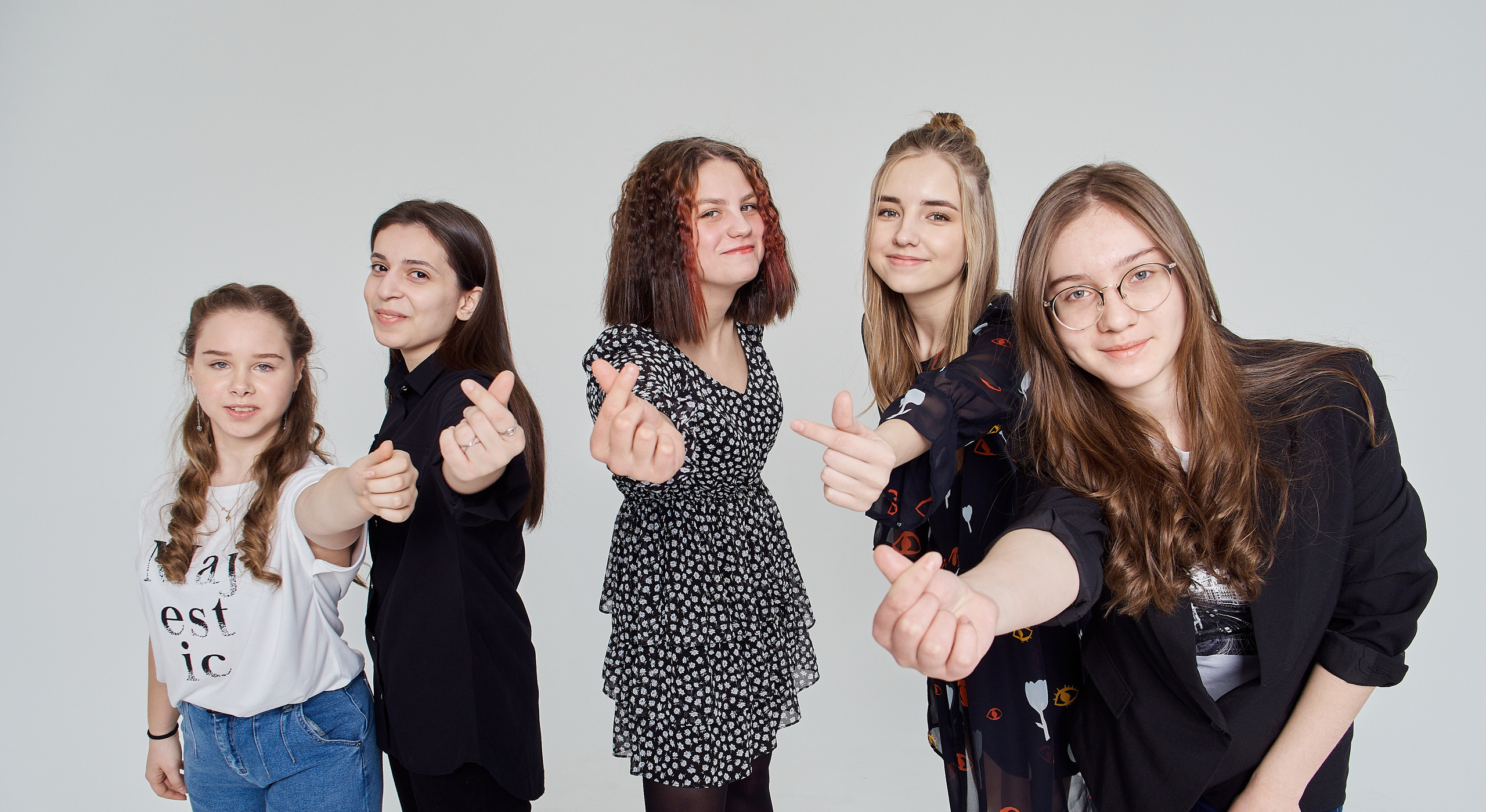 Выпускные альбомы. Студийный, семейный, свадебный, фэшн и ню фотограф в Астрахани, производство выпускных альбомов. Руслан Кондрашин