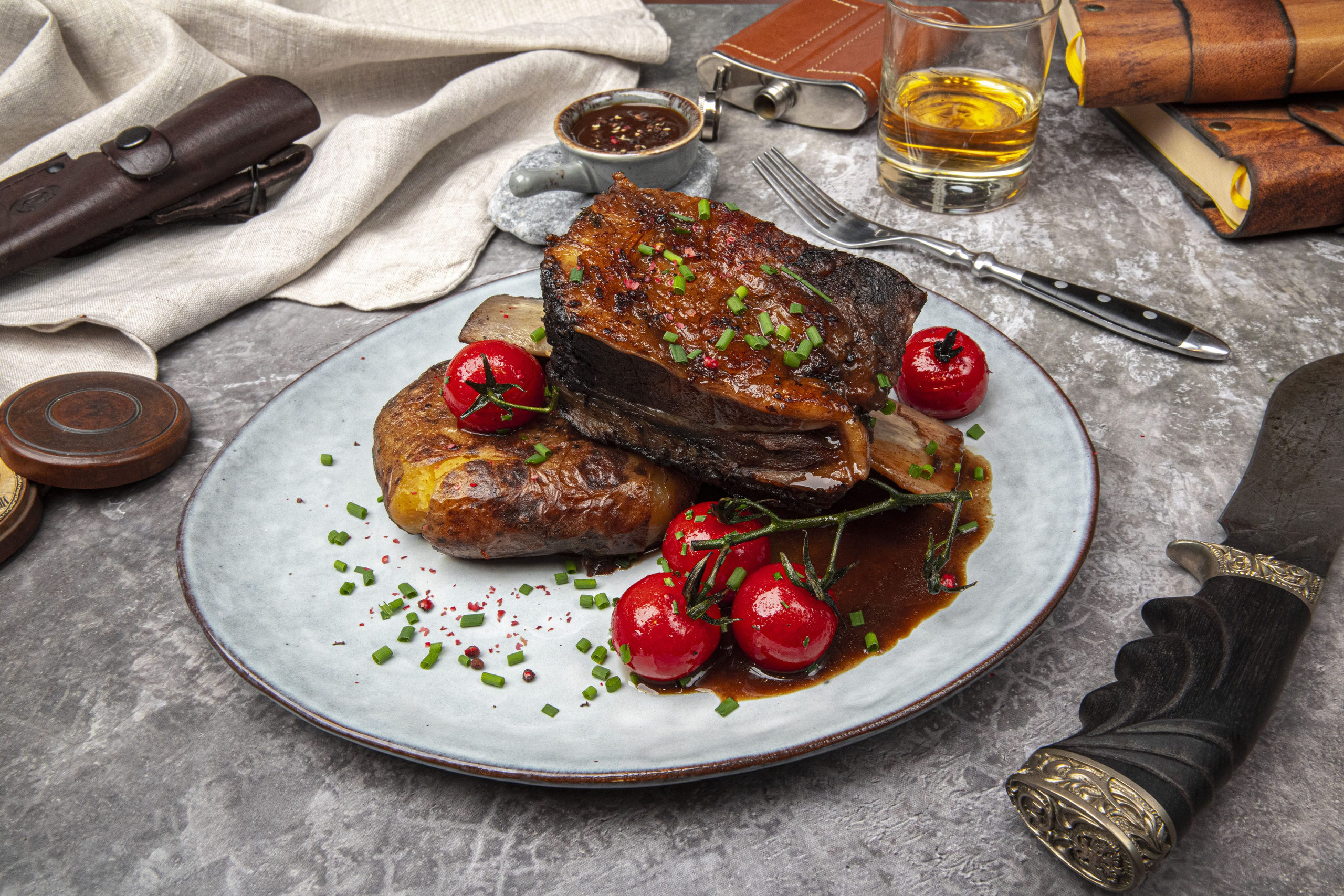 Художественная съёмка блюд с участием фуд-стилиста. Фуд-фотограф Илья Милоданов съемка в Москве и Московской области