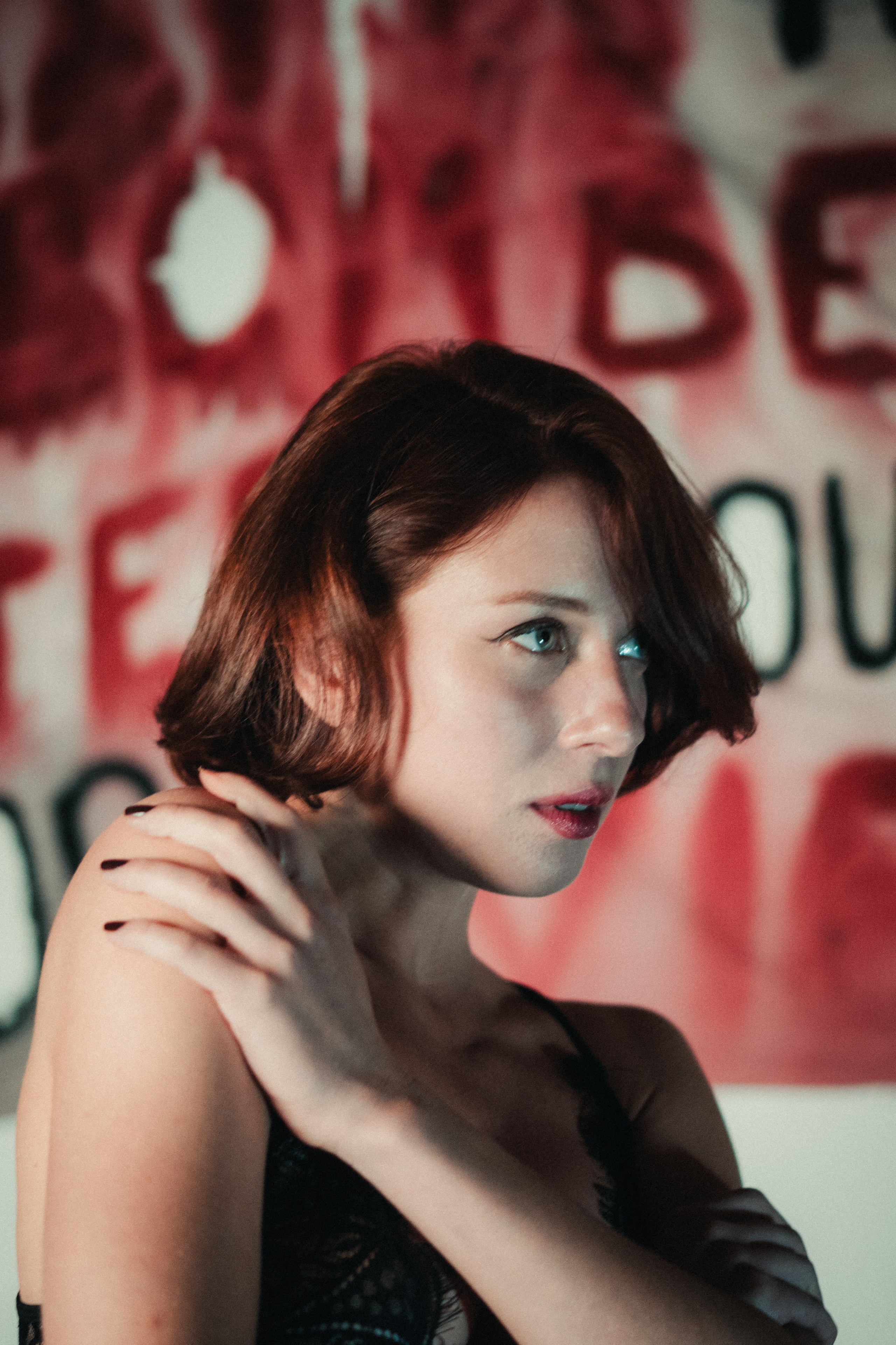 Des millions pour vos bombes des miettes pour nos vies. Фотограф Париж / Photographer Paris