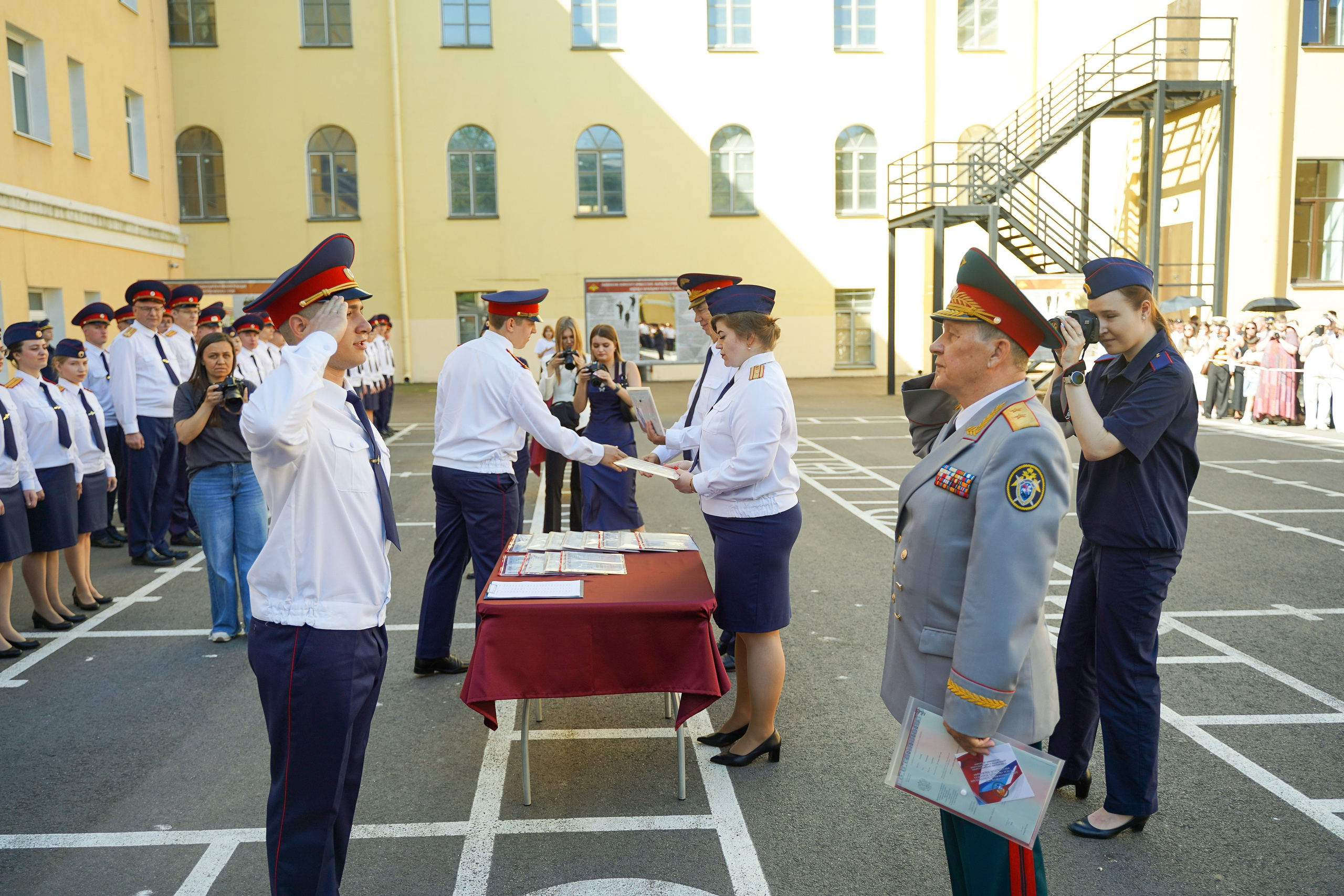 Выпускные. Репортажный фотограф и видеограф в Санкт-Петербурге