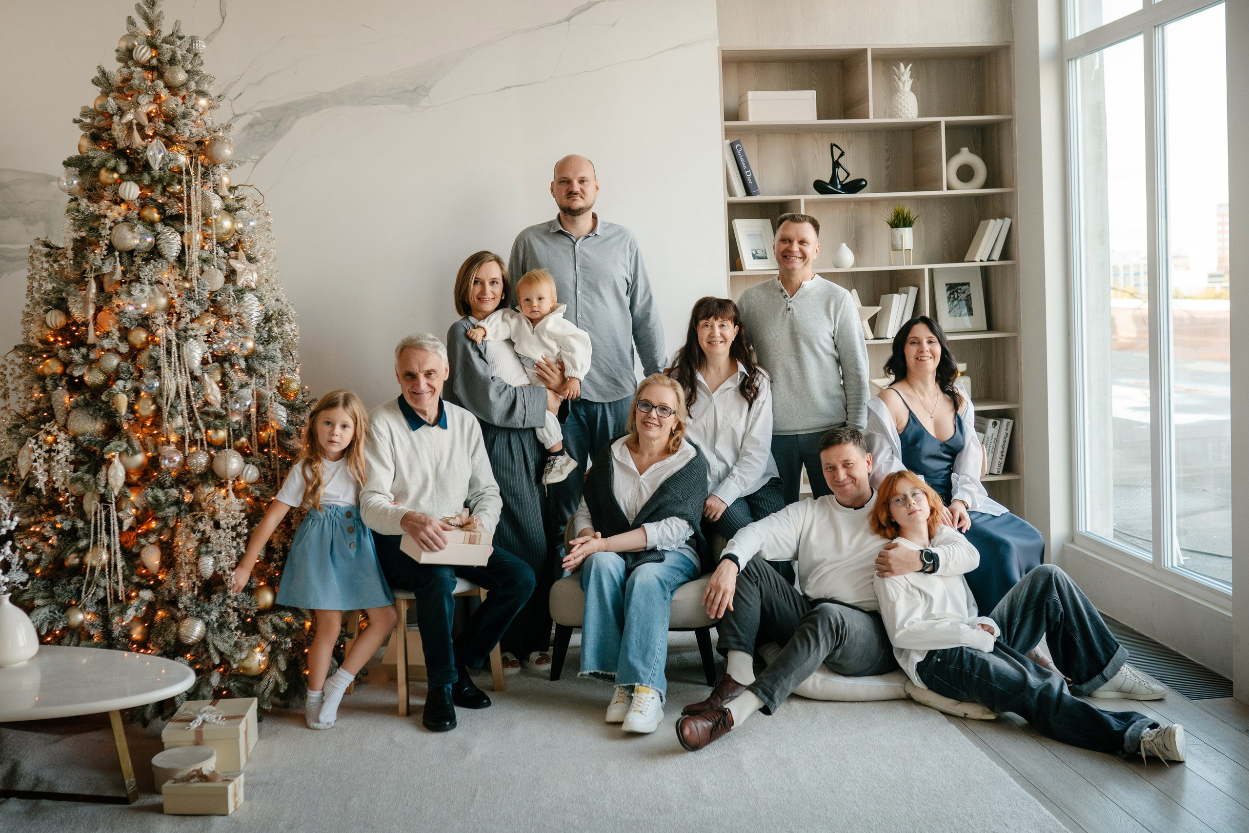 Семейная фотосессия в студии и дома Спб портфолио Насти Околот