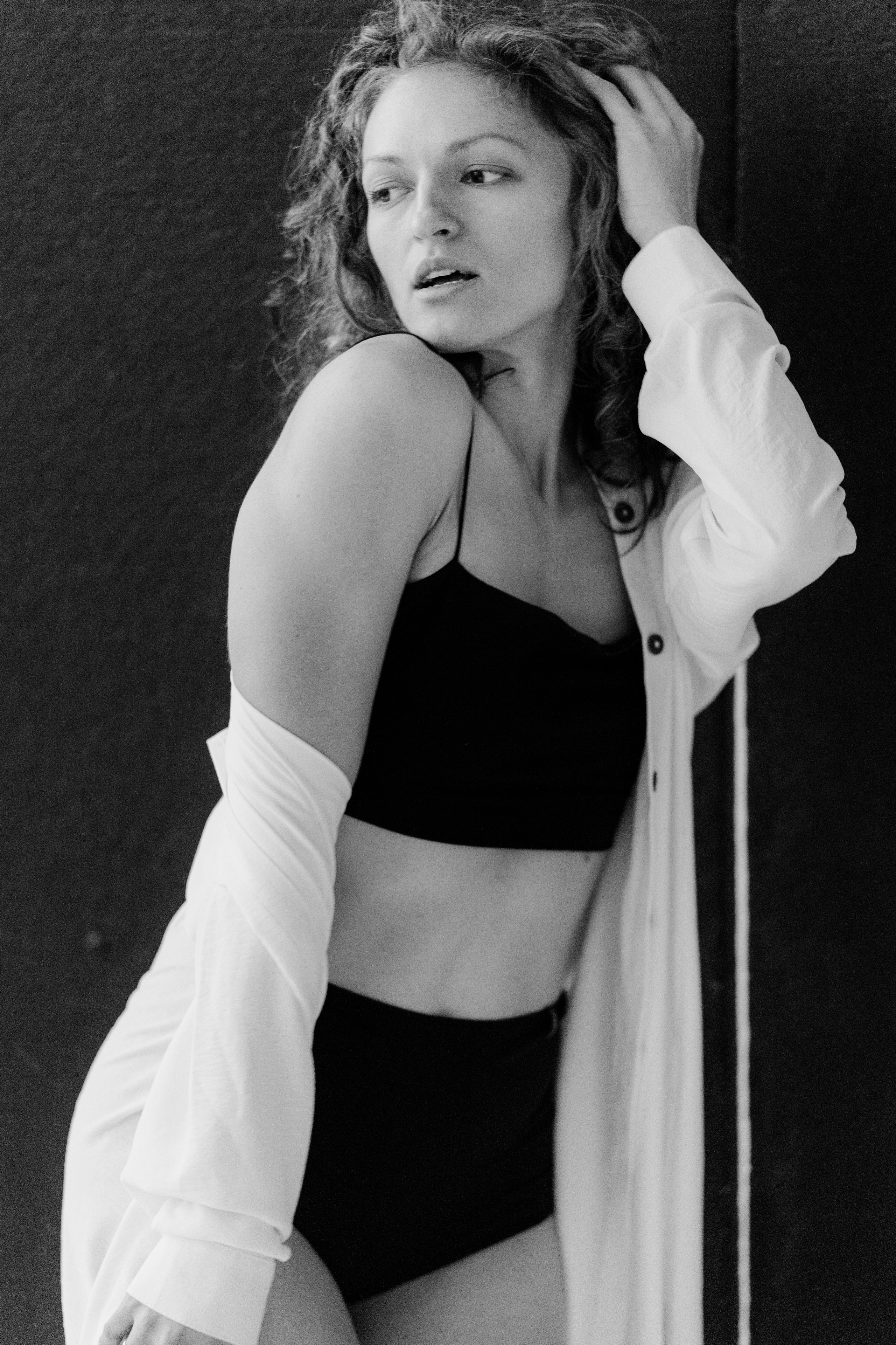 Чувственная фотосессия в студии. Женский фотограф в Красноярске