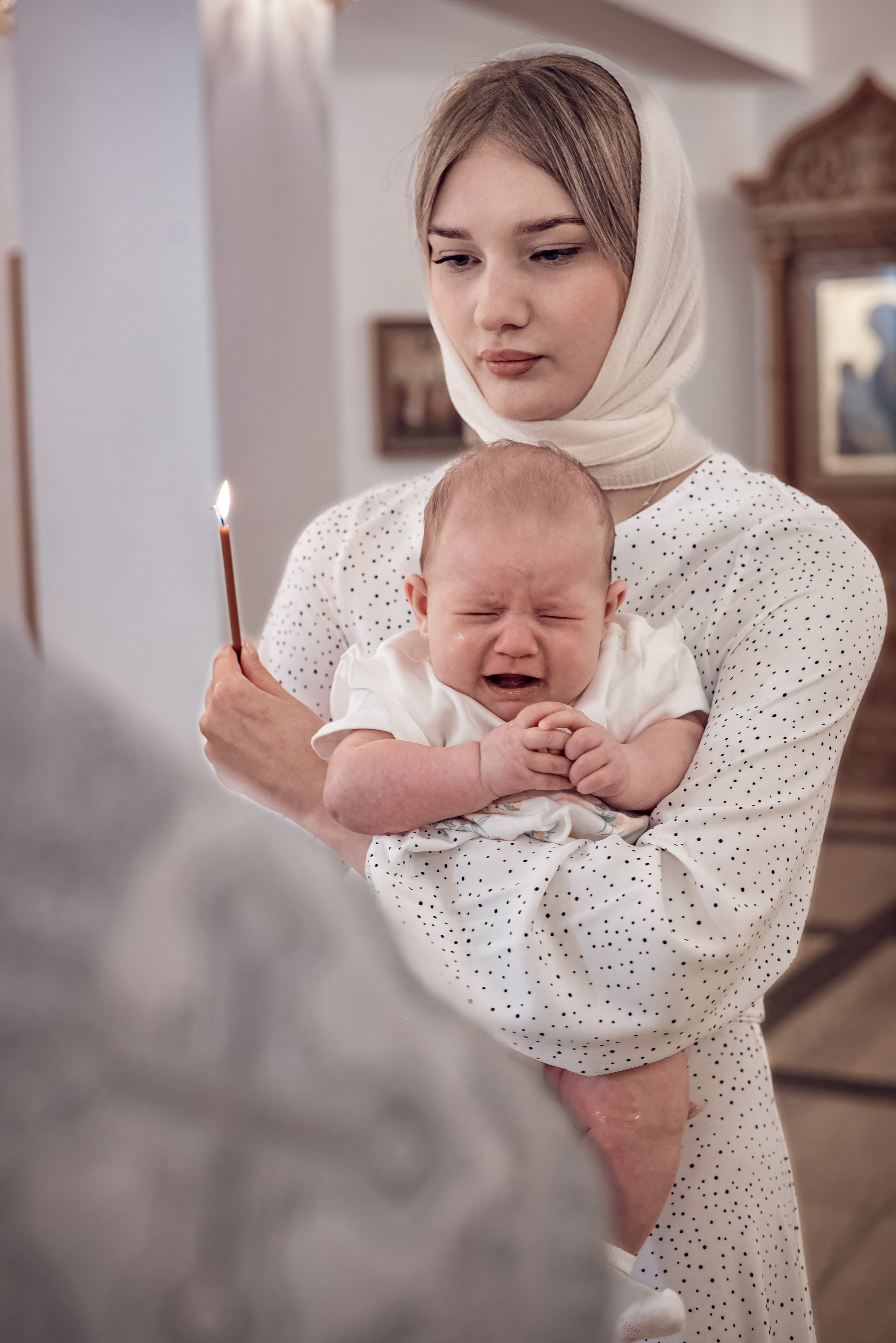Крещение Василисы в храме исповедников и новомучеников Российских. Фотографы крещения/венчания  Красноярск Татьяна и Вячеслав Переваловы