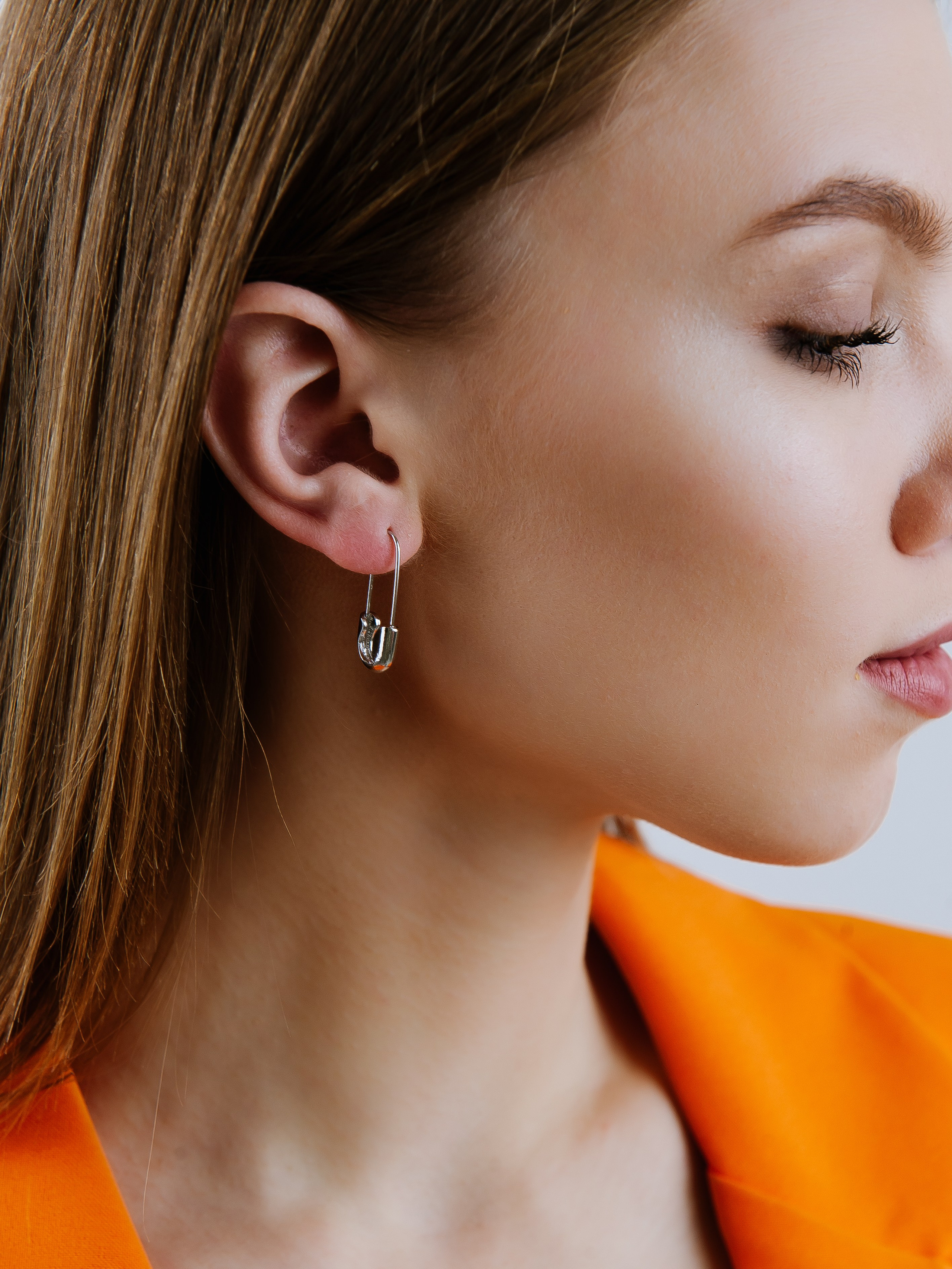 Бижутерия на модели. Ozon/wb