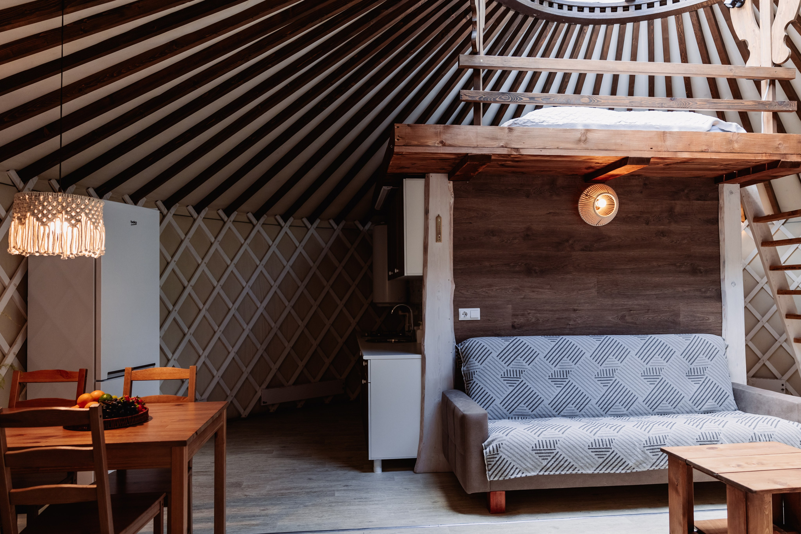 БЕРЕЗКА ВИЛАДЖ | Глэмпинг в Коломне | Юрта «Лесная». ФОТОГРАФ ИРИНА ШАМАТАВА