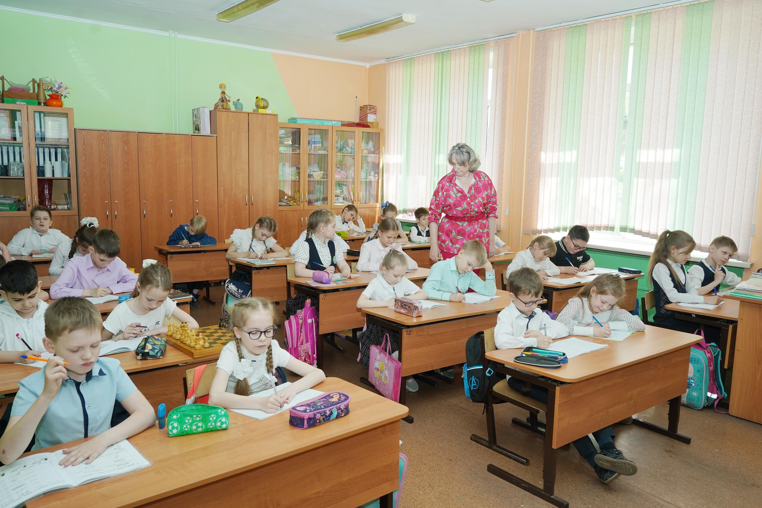 Пример школьных фото из альбомов. Фотограф, видеооператор Нина Коршунова