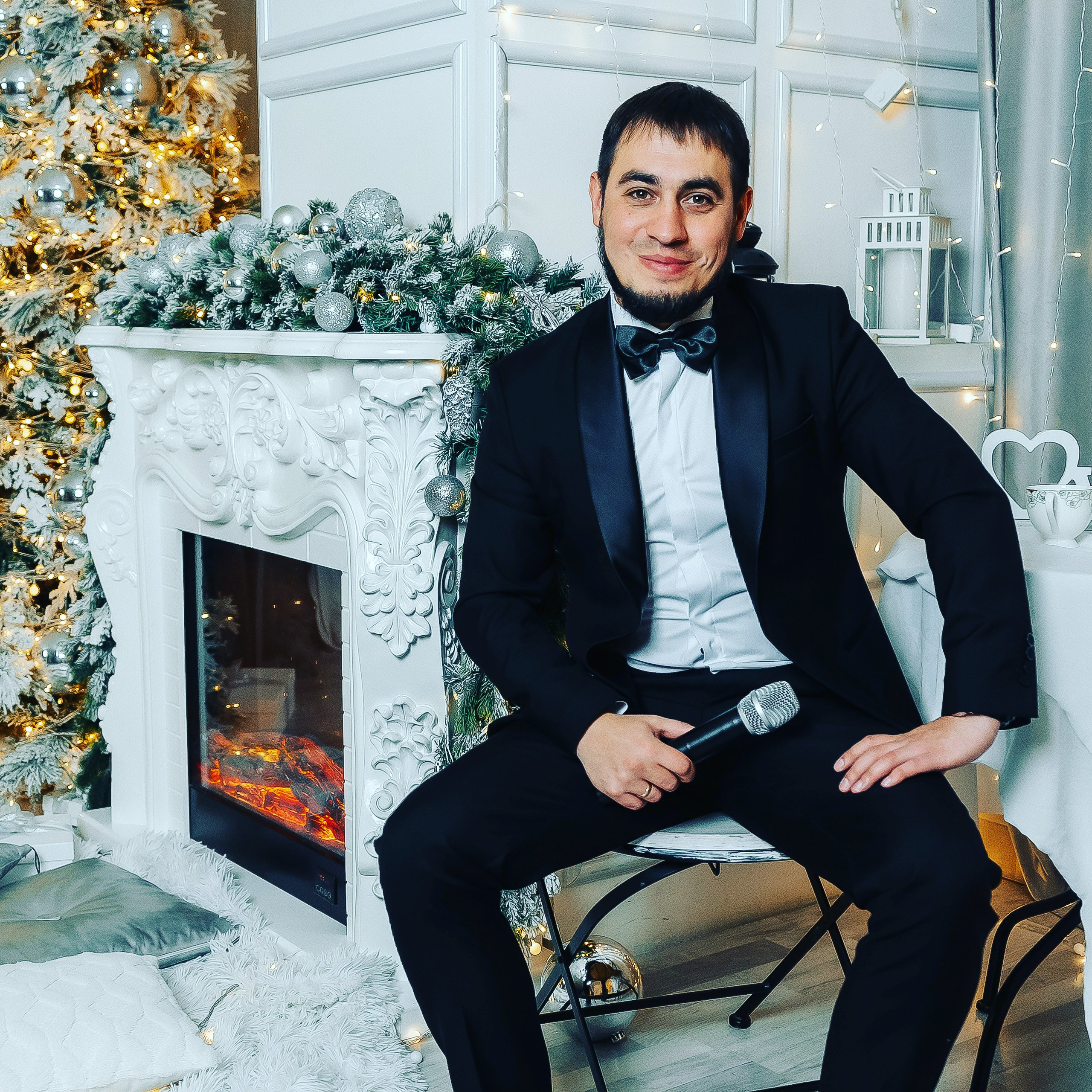 Фото. Ведущий ярких праздников — Сергей Велигодский