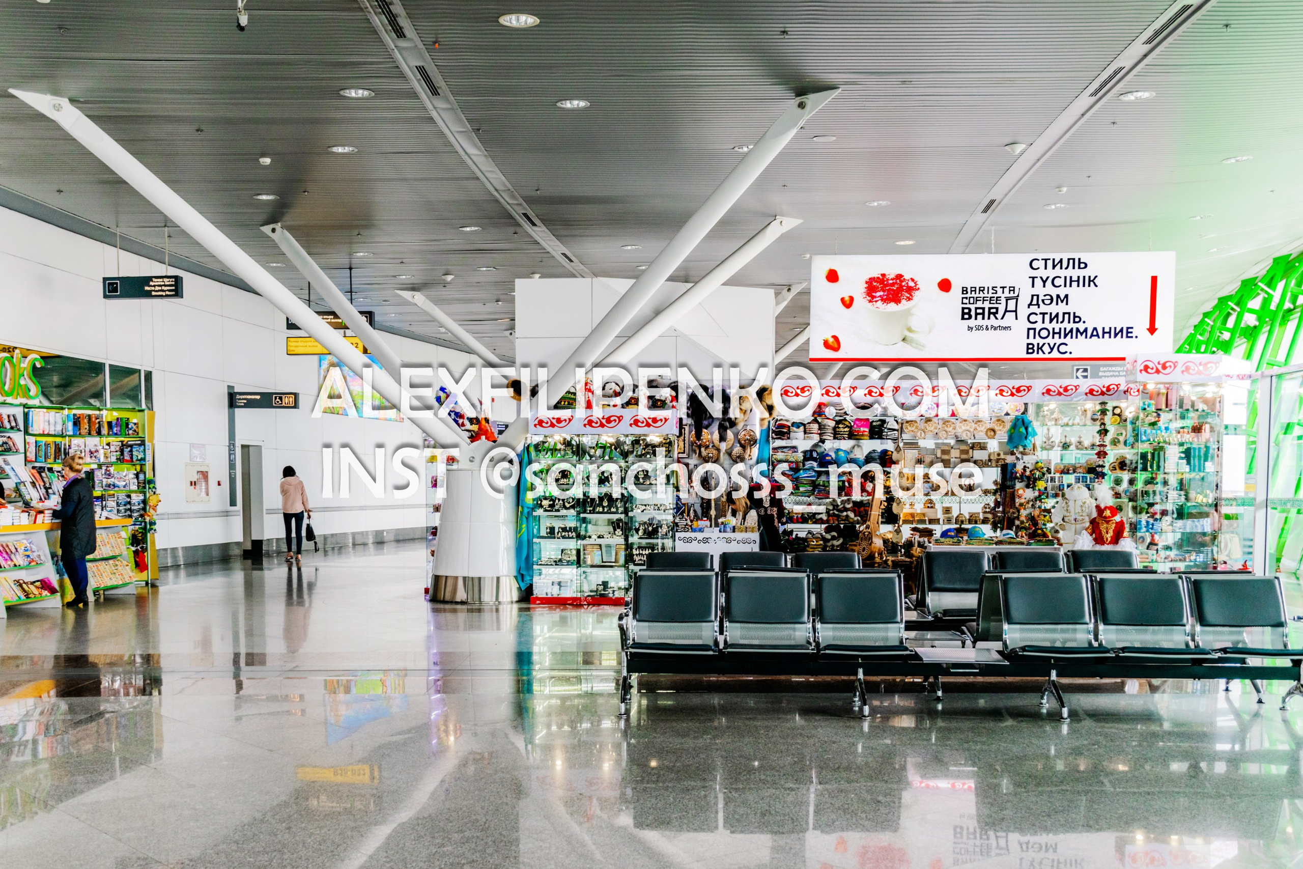 Фотосъемка для рекламного оператора MYD Production в Аэропорту Астаны. Фотограф интерьера недвижимости и архитектуры в Астане