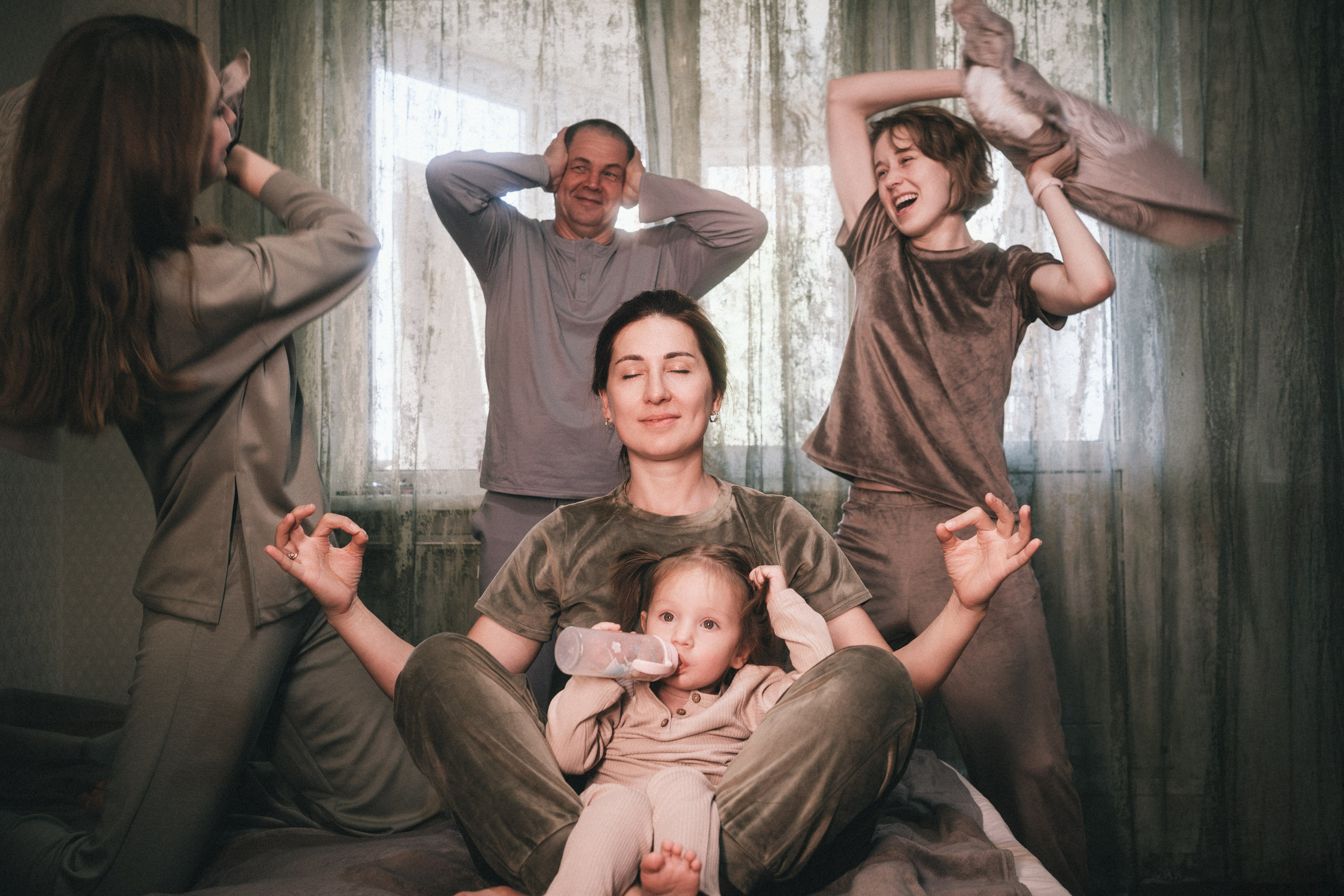 Евгений и Альбина с дочками. Фотограф в Москве Максим Скоробогатов