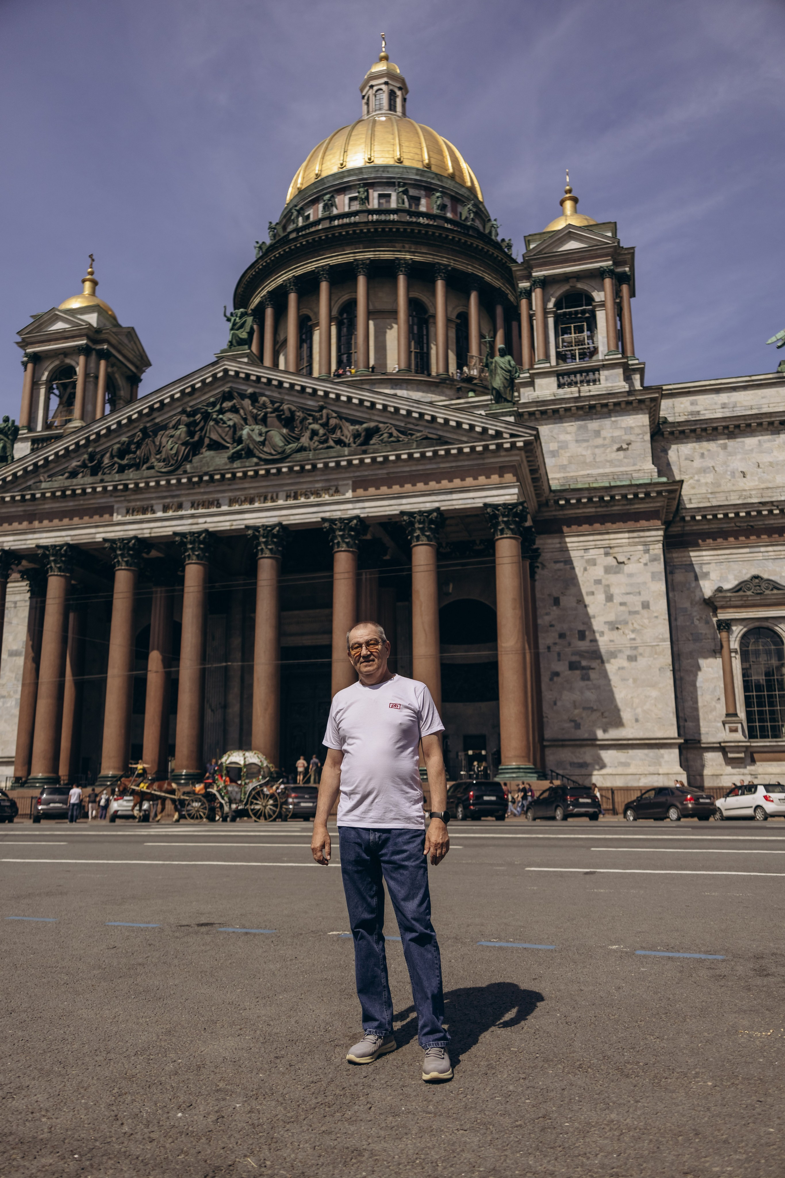 Семейная прогулка на Исаакиевском соборе. Семейный и свадебный фотограф в Санкт-Петербурге Екатерина Васильева
