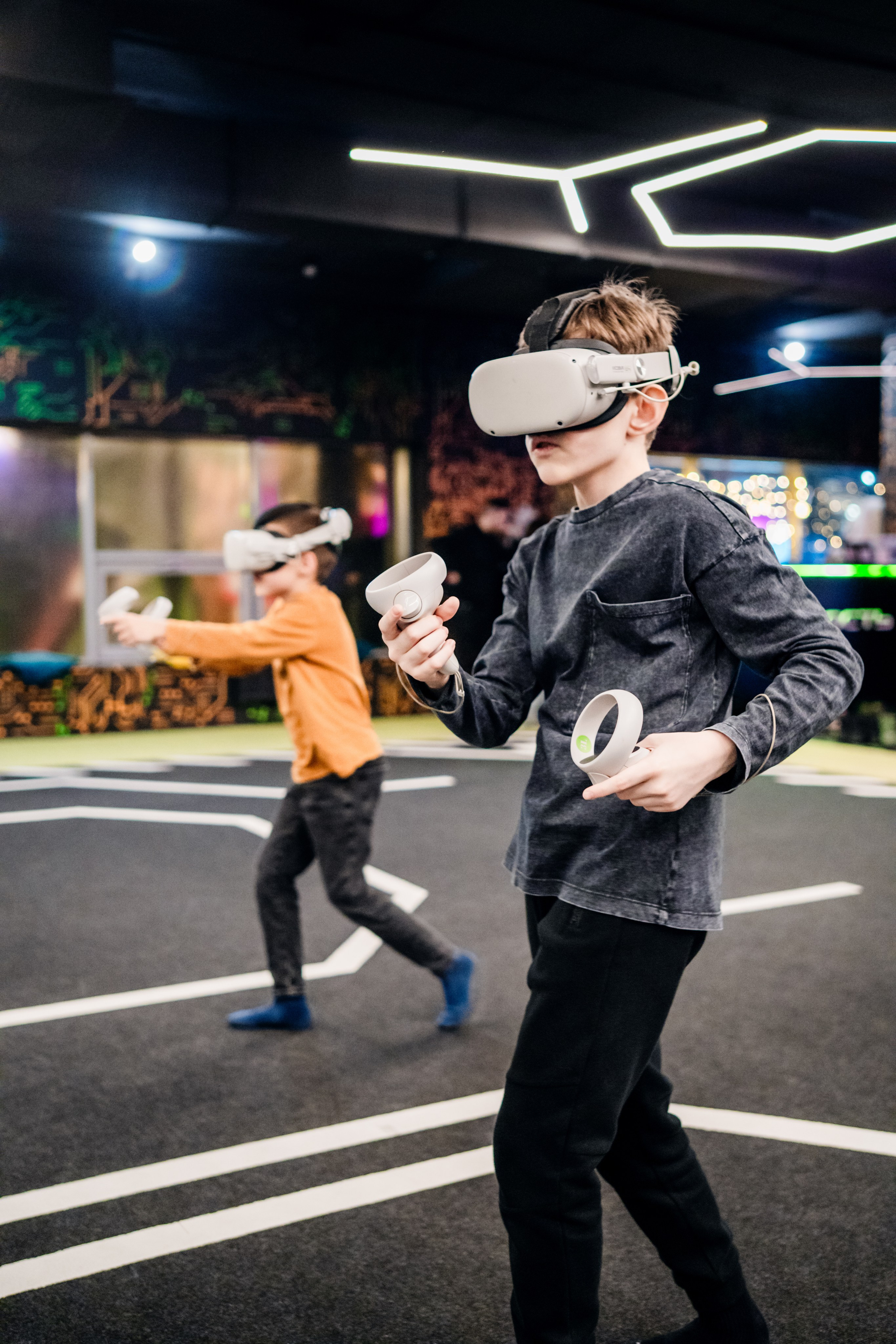 VR (November-December 2024). Felixtones