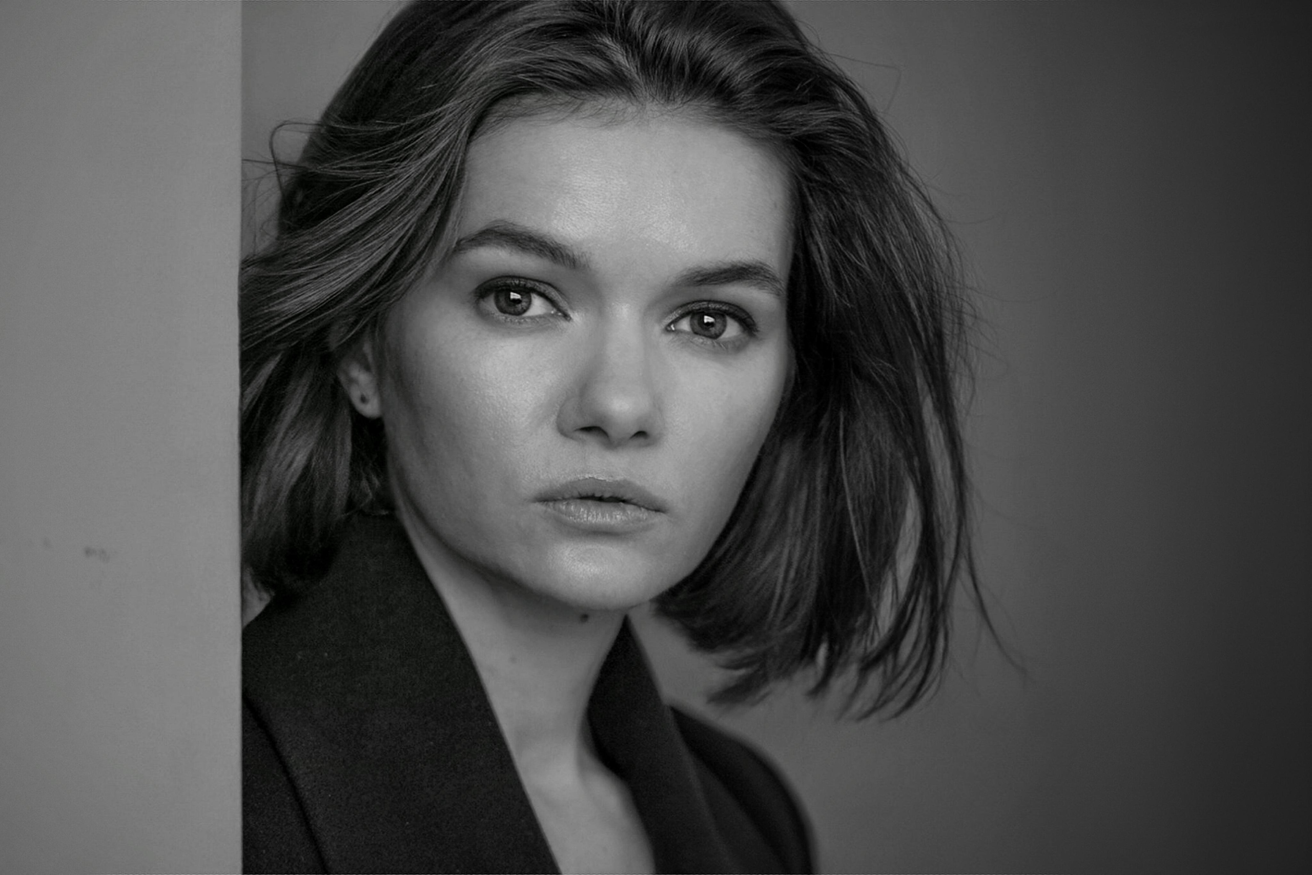 Фотопроект «Чёрное пальто». Valentina Elshina