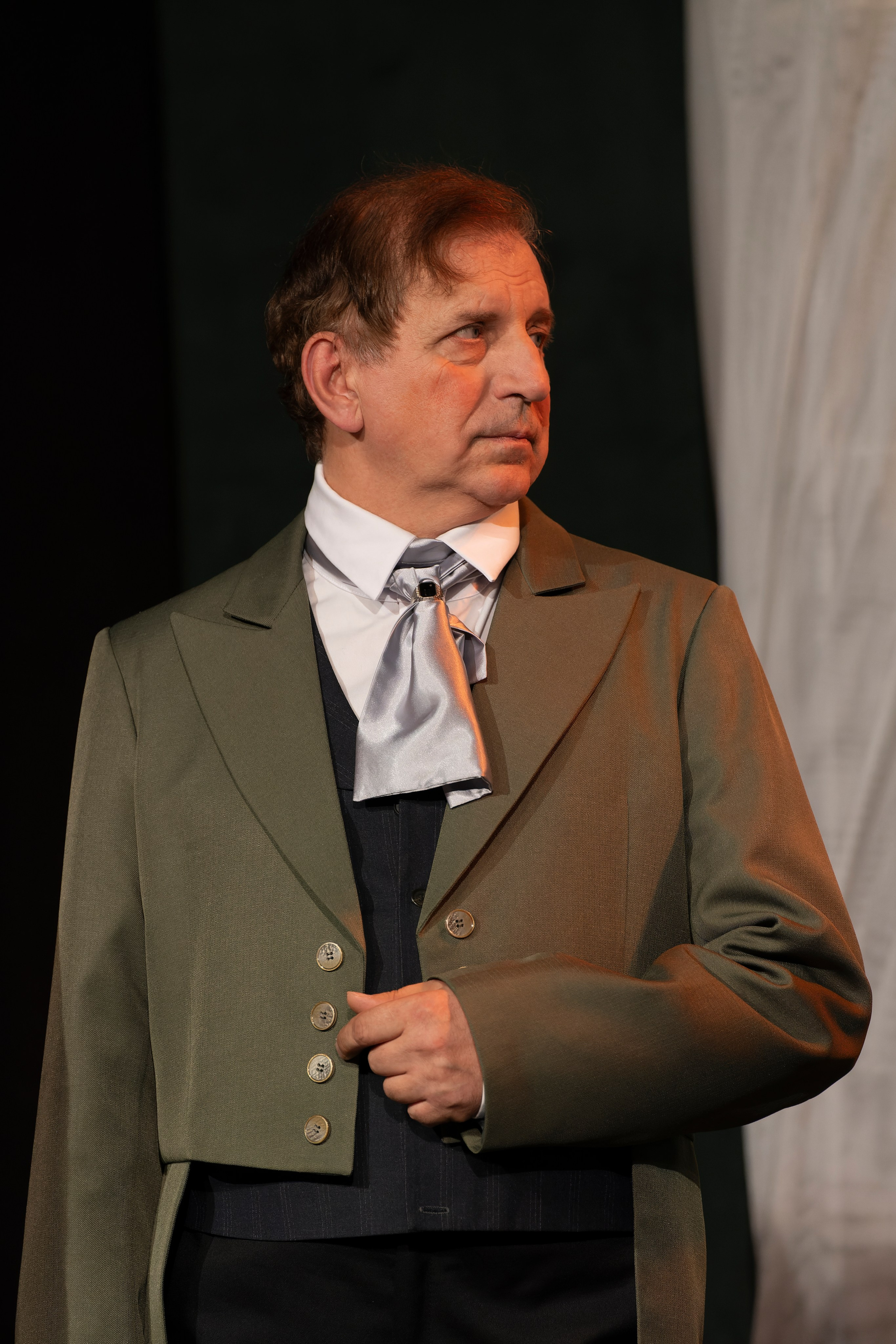 Дядюшкин сон (Казачий театр). Maxon Magnusson