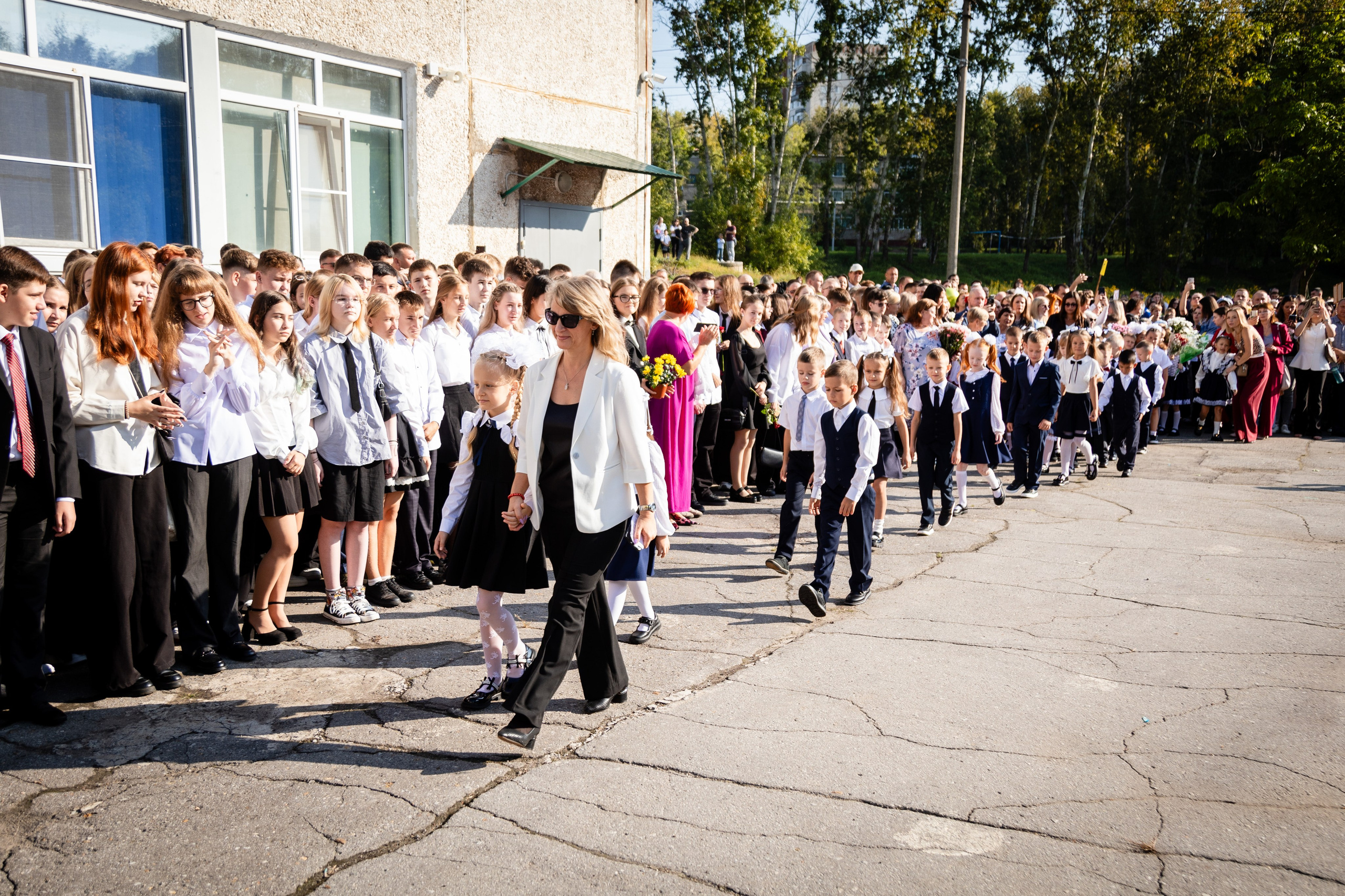 Гимназия № 50. Детский фотограф видеограф в Хабаровске Михаил Орлов