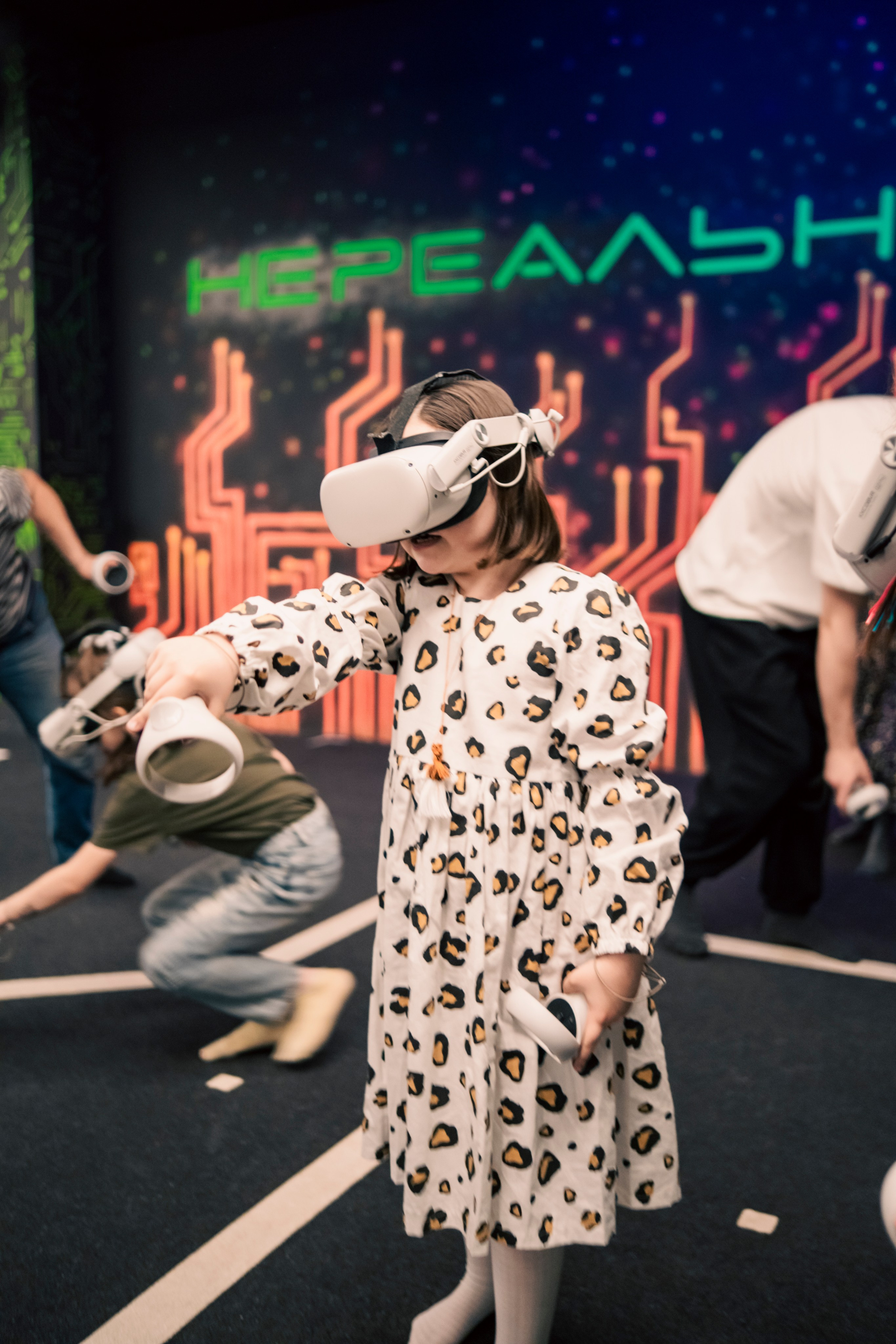 VR April-May. Felixtones