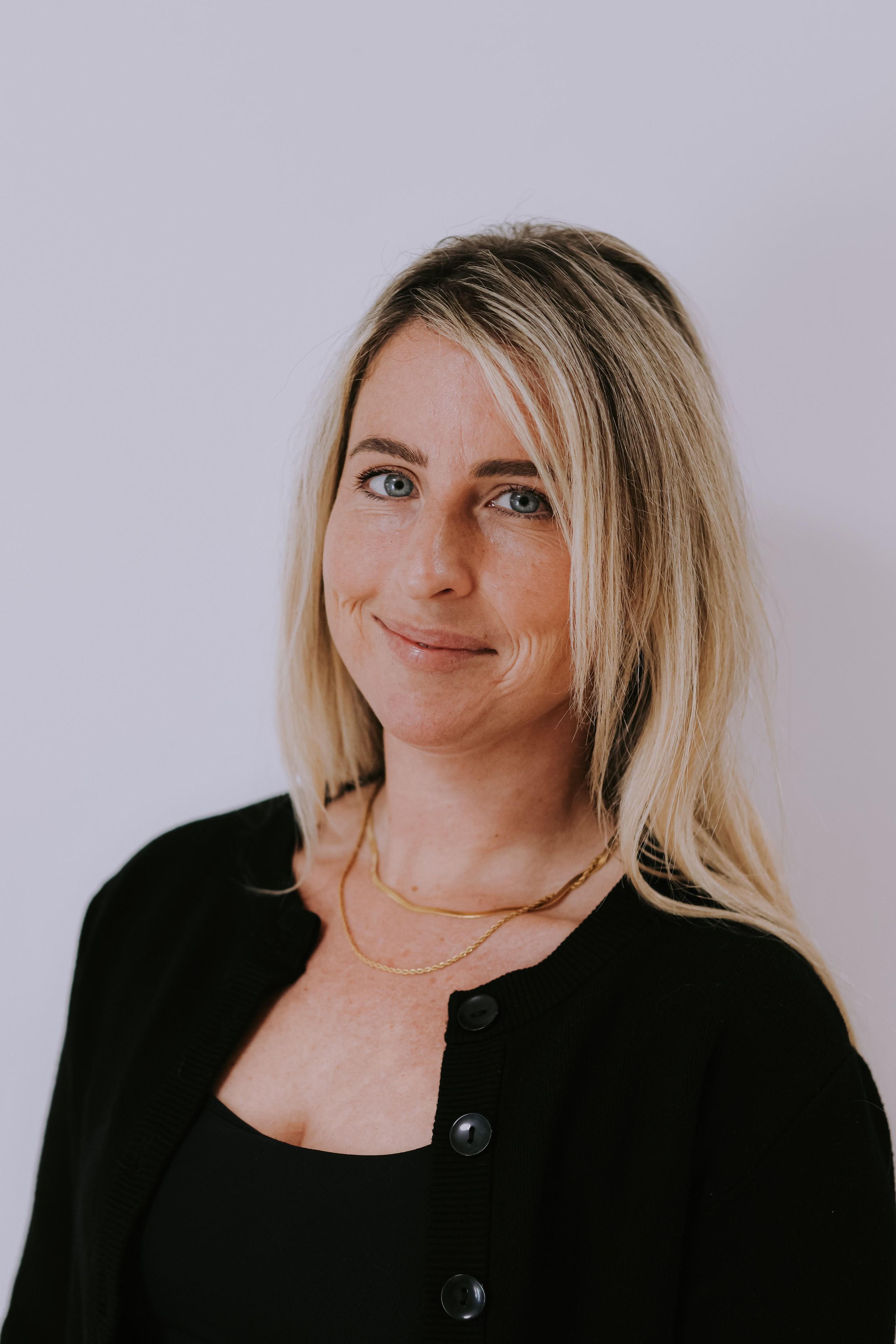 Portraits for CityKids x Newton, Tel Aviv | December 2025. Photographer in Israel Alice Milchin