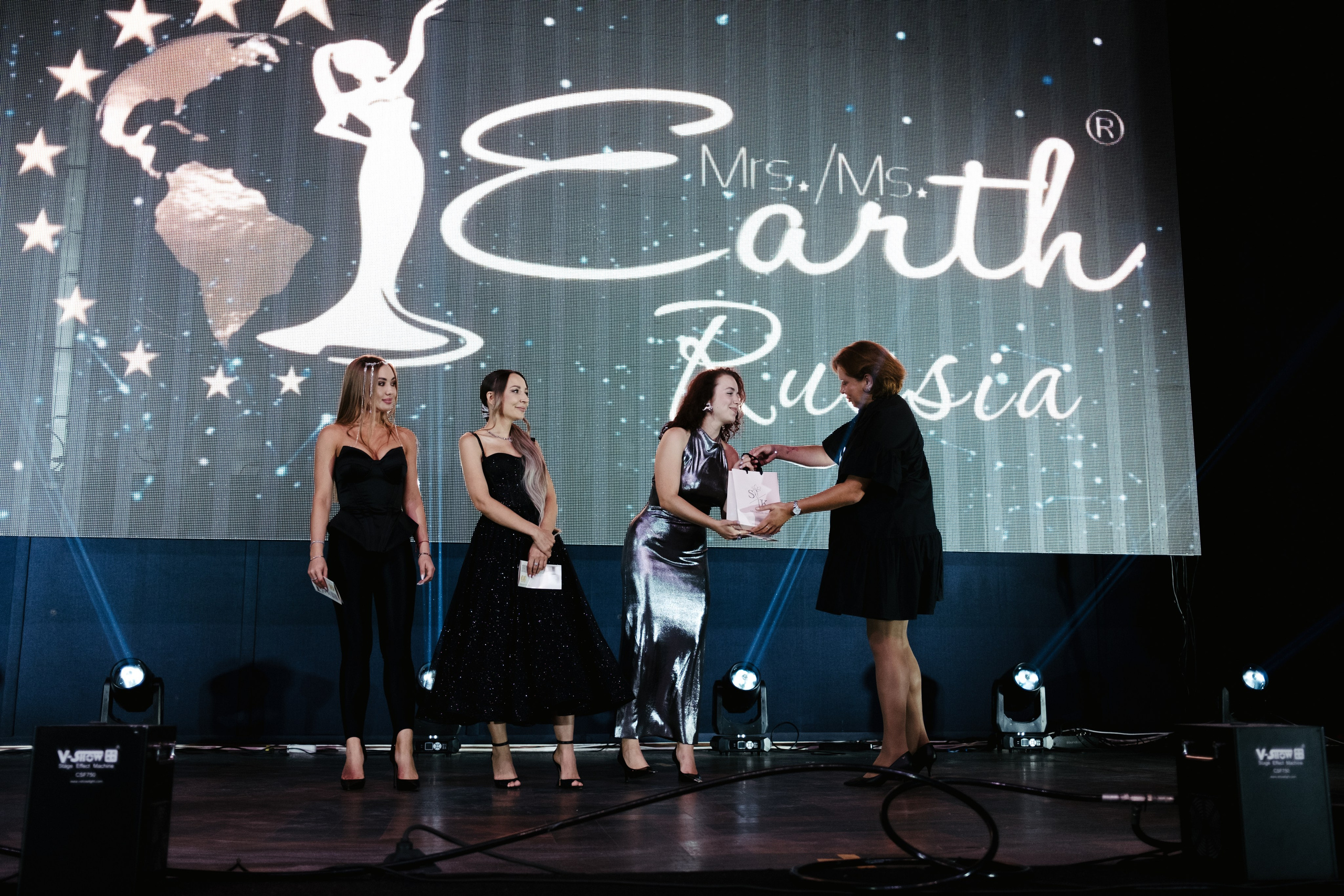 Мисс и Миссис Россия Земли Краснодар 2025 программа. Свадебный и репортажной фотограф Денис Ожигин в Краснодаре и Краснодарском крае