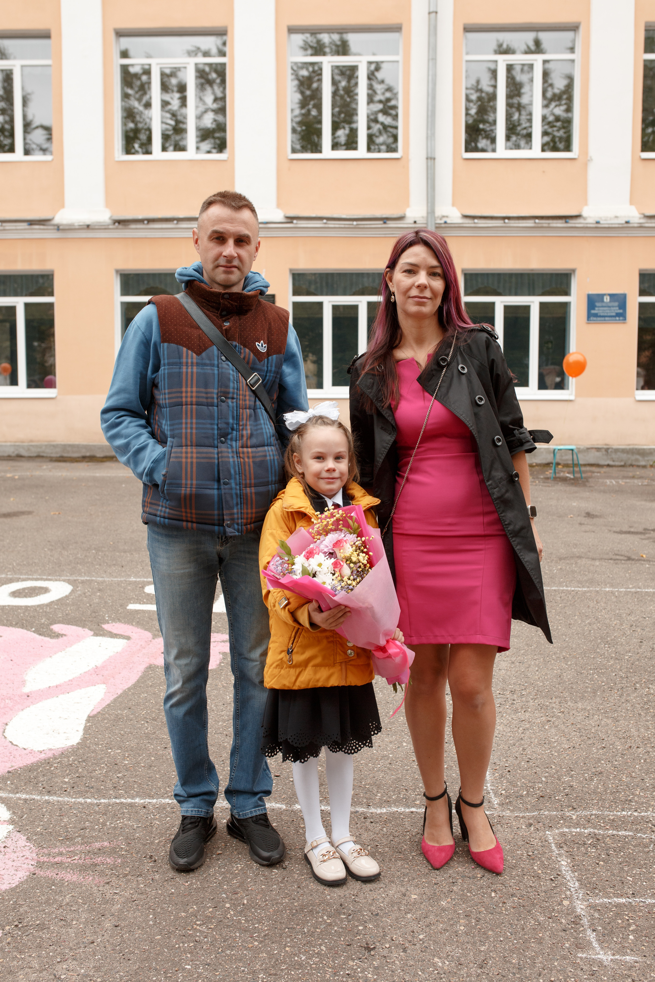 Линейка 1 сентября. Семейный и детский фотограф в Ярославле