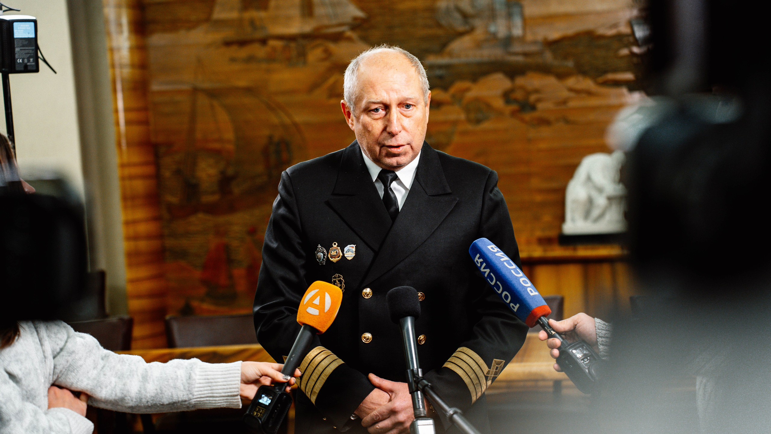 Презентация книги на Ледоколе Ленин (Росатом). Туманов Кирилл Фото, видео и аэросъемка в Мурманской области