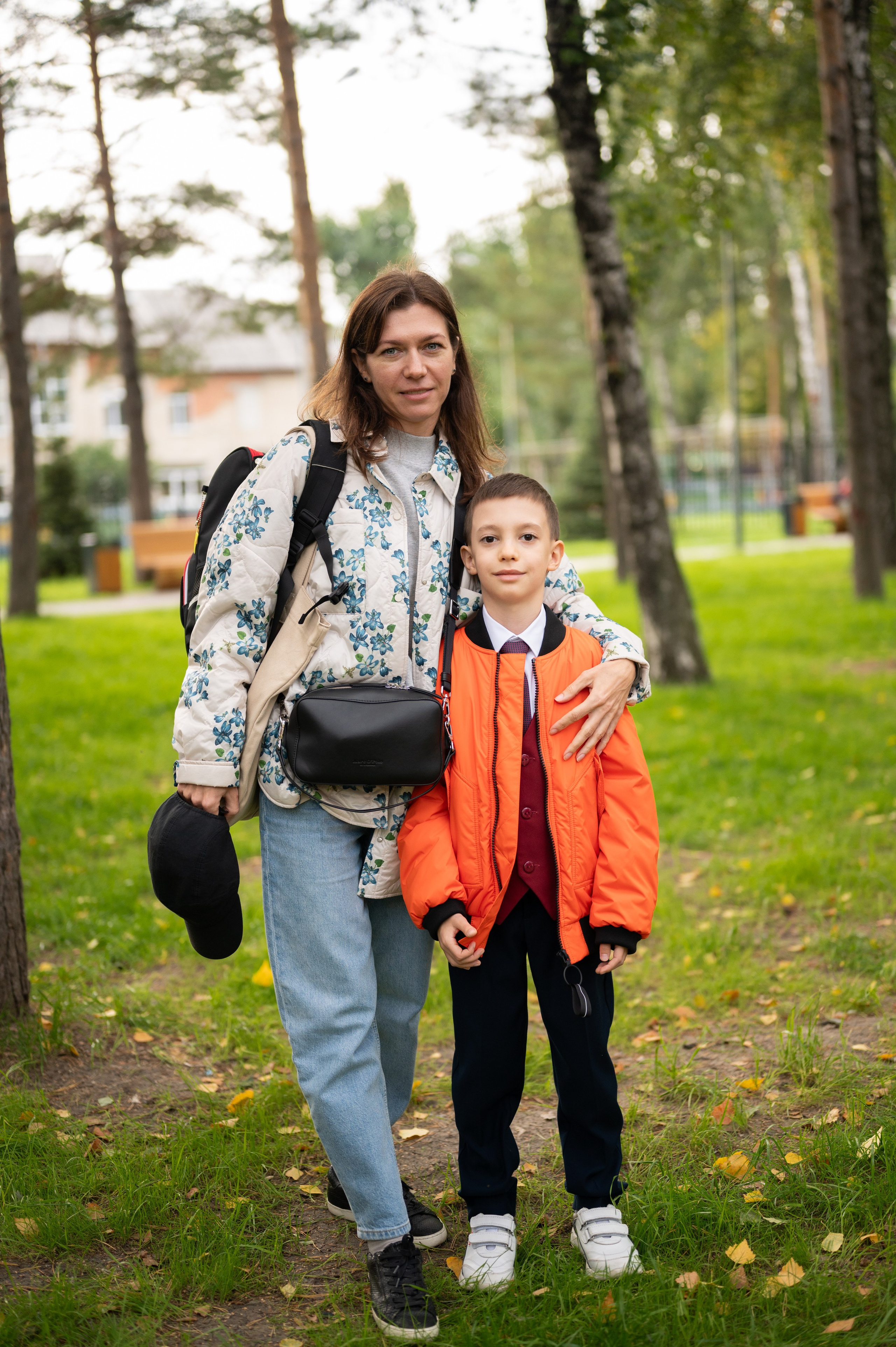 1 сентября 16 гимназия 2 класс (линейка + в классе+ на улице). Фотограф новорожденных, семейный детский в Тюмени Татьяна Морозова