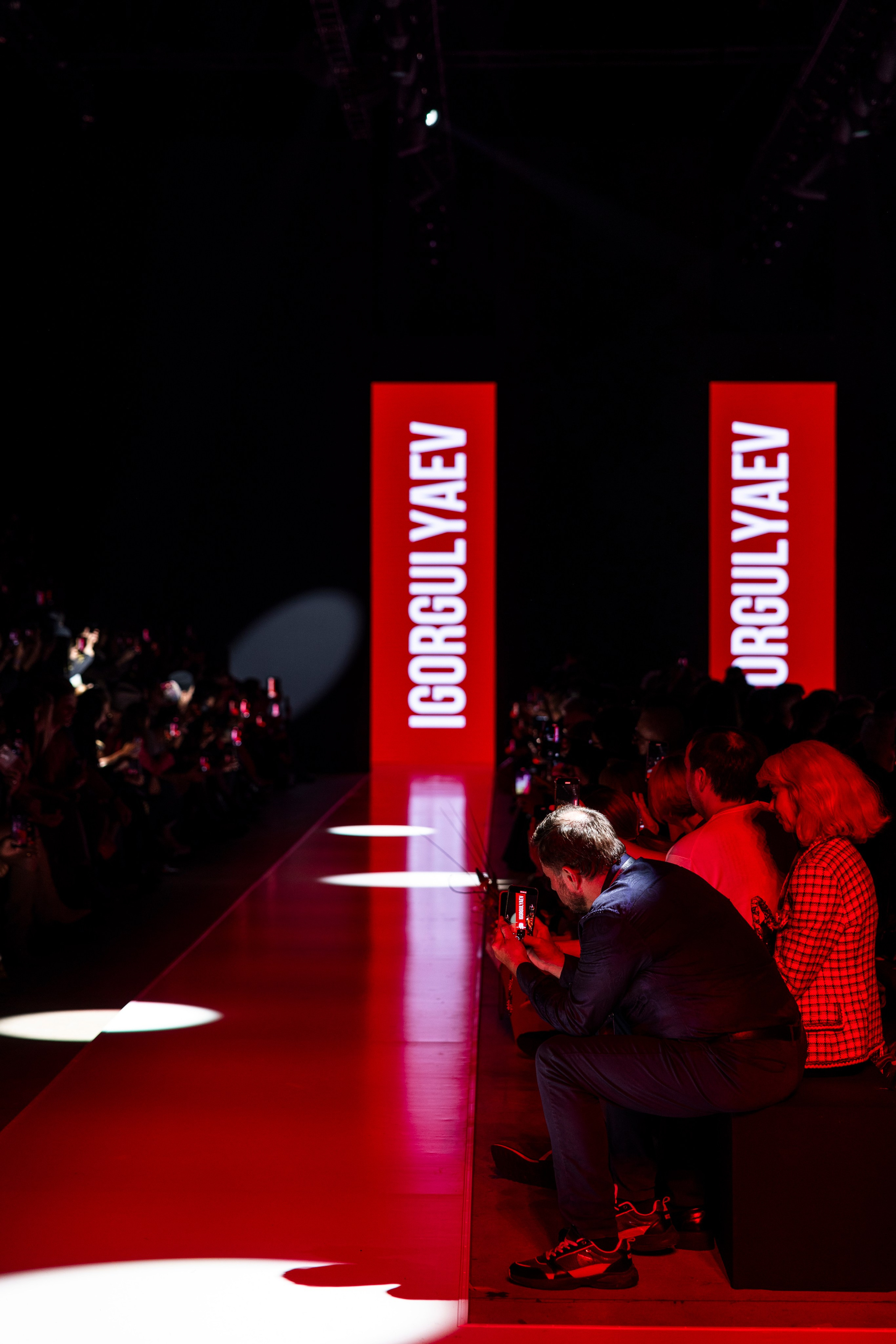 Показ Игоря Гуляева 2024. Фотограф в Москве Ира Никина