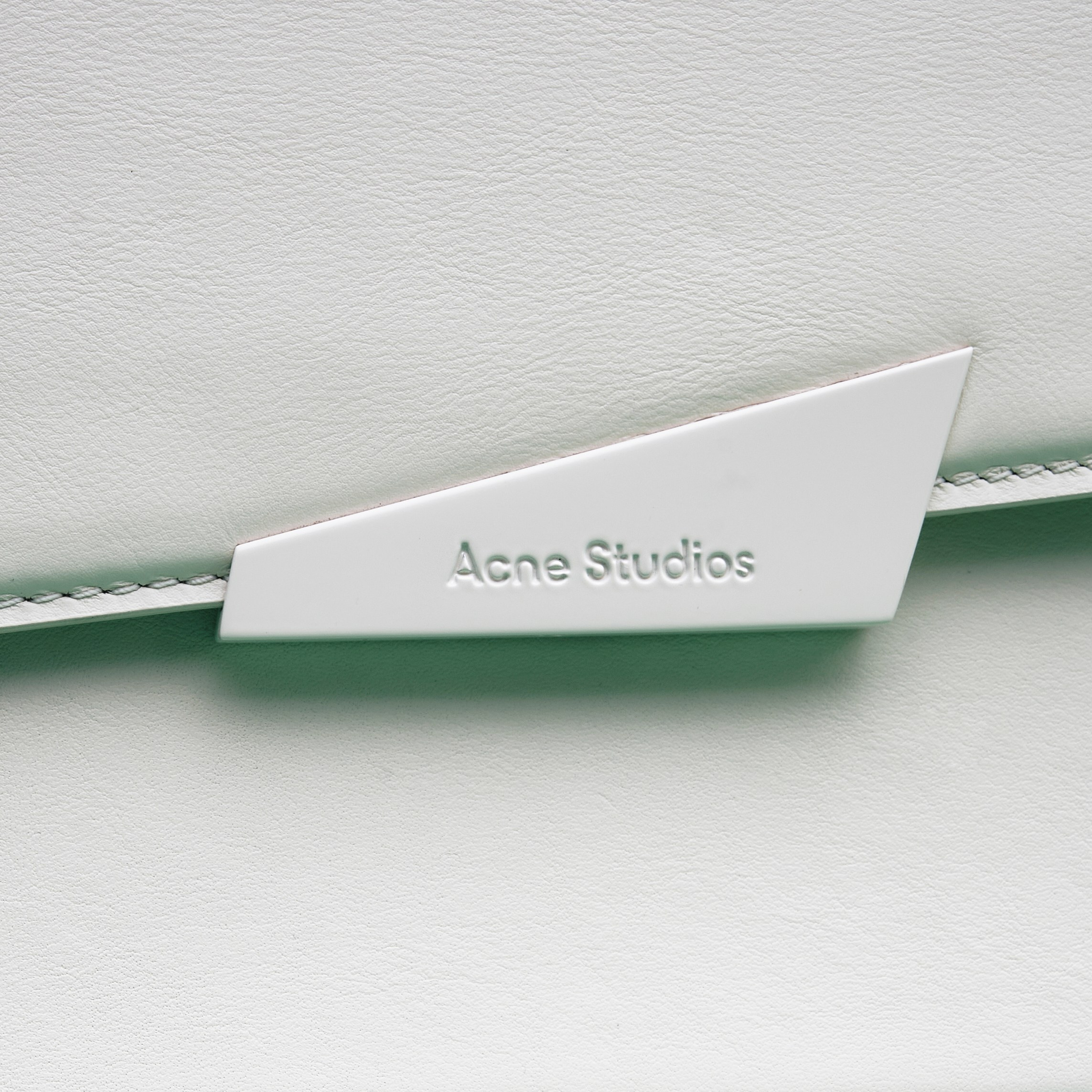 THE CULTT. Креативный продюсер / сет—дизайнер