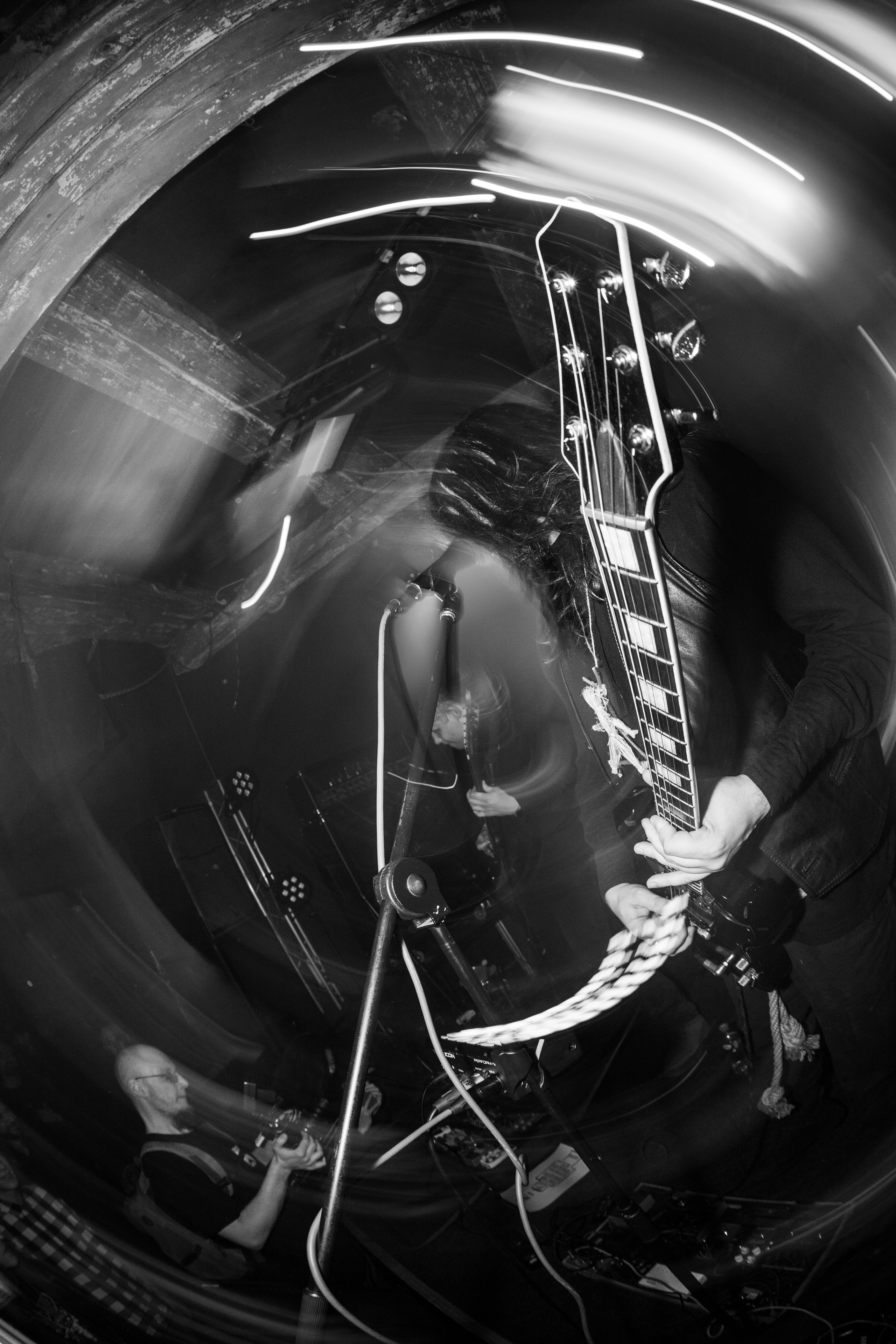 ИЛ • Minuala • Khlad|Цоколь 2.0. Концертный и репортажный фотограф в Санкт-Петербурге Слава Пахомов