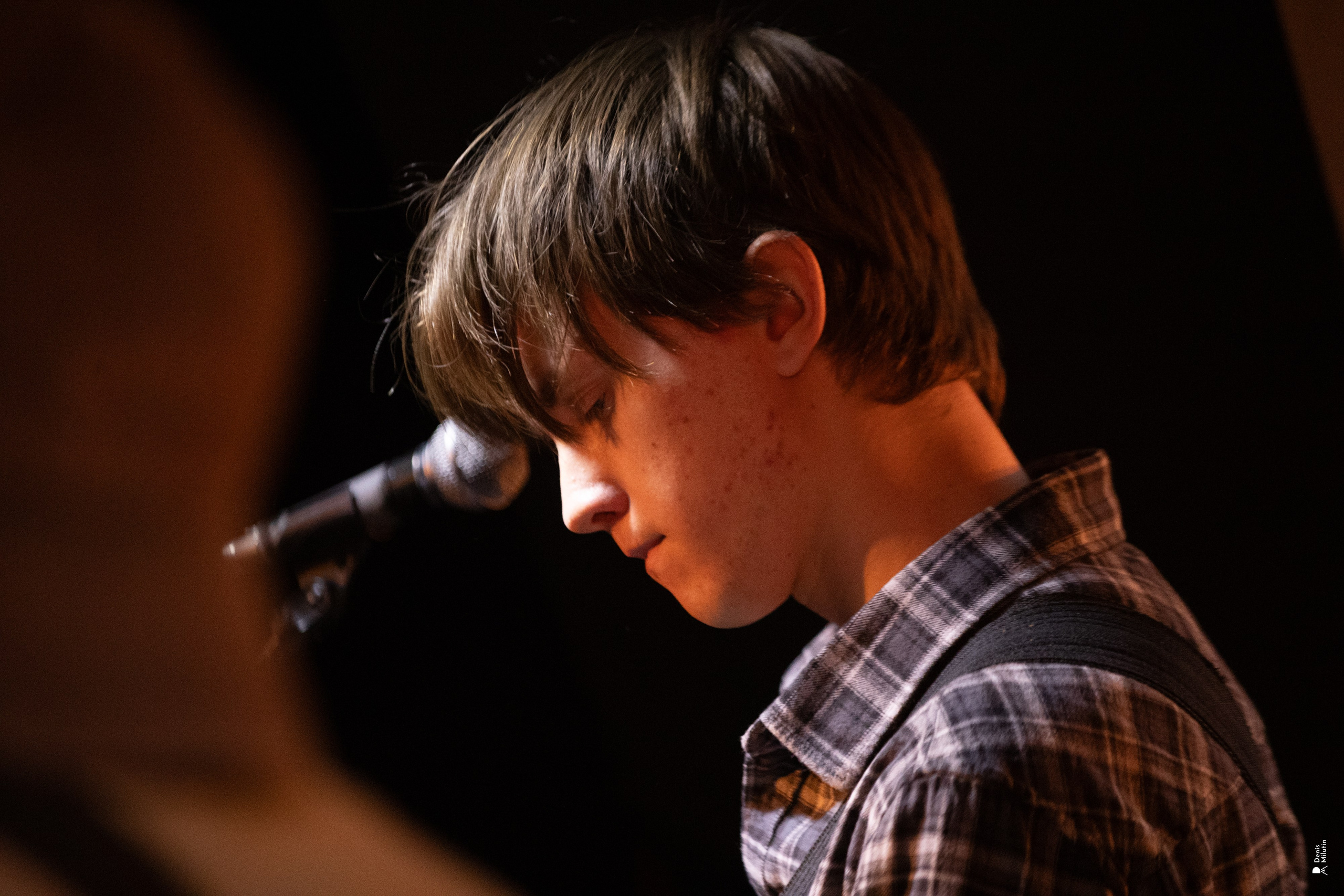 Рядом Ассенизаторы. Портретный фотограф Денис Милютин