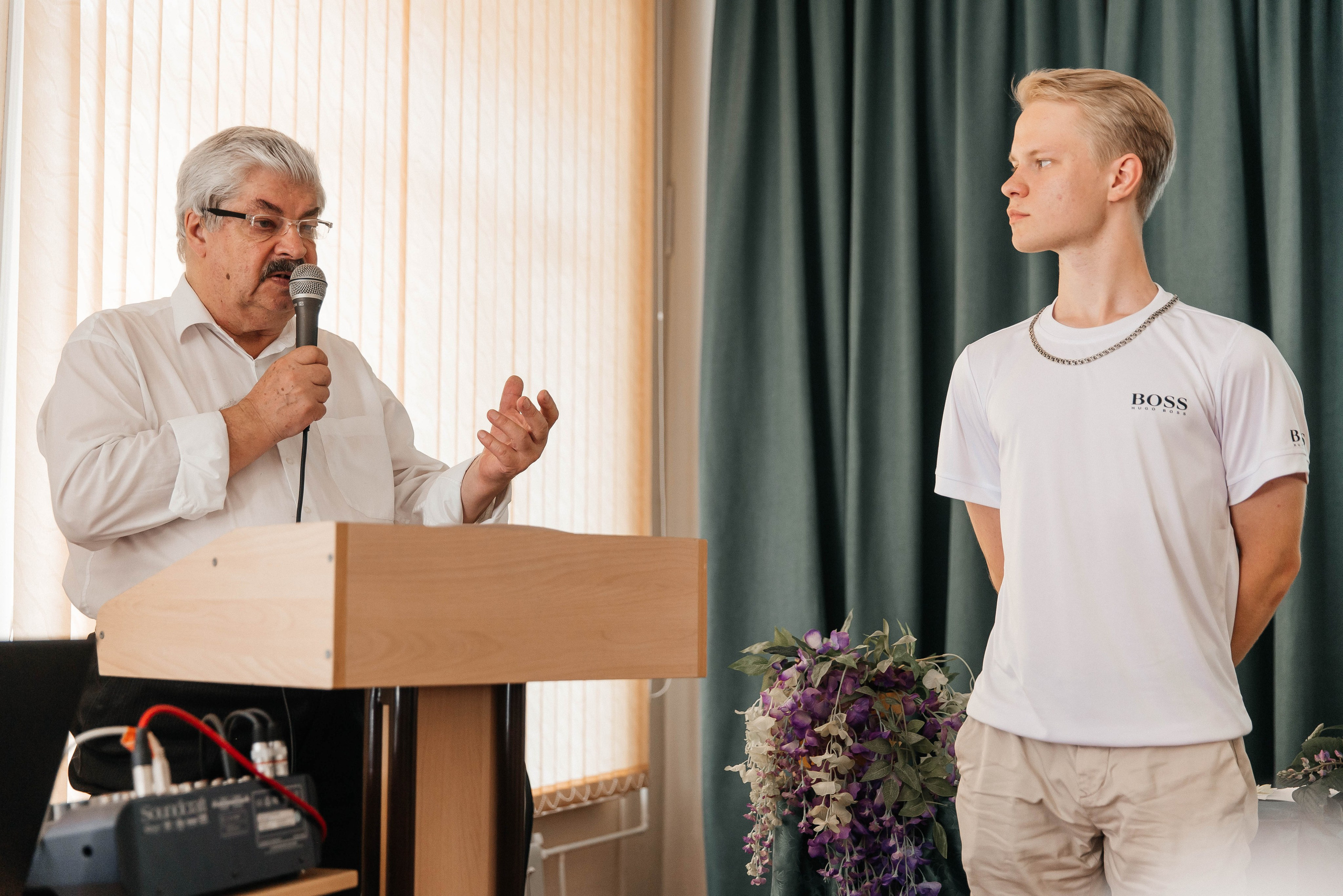 Гимназия Пеленг. _Carpe diem_