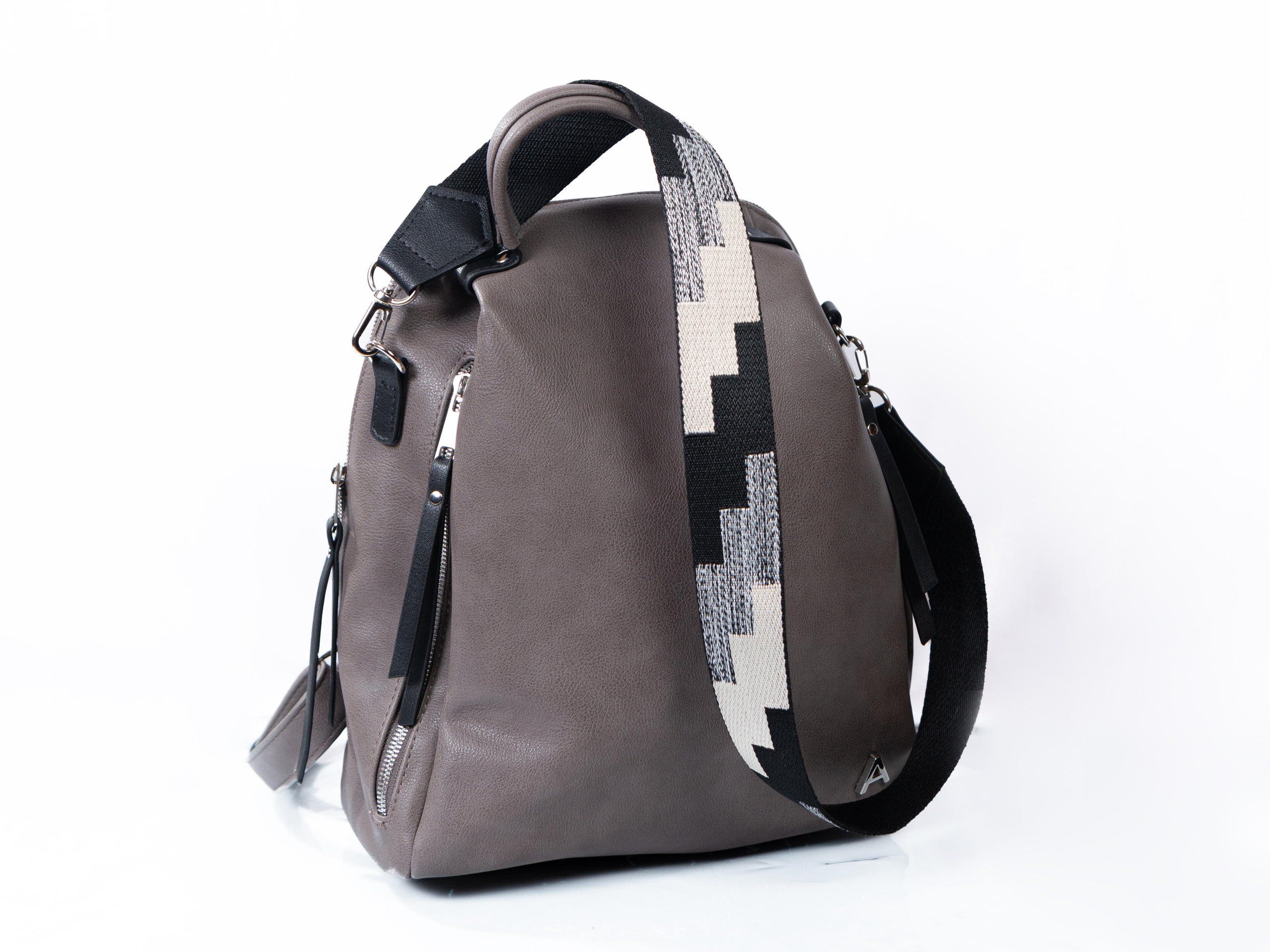 Фотосъёмка для маркетплейсов. Предметный и репортажный фотограф Алексей Кротов