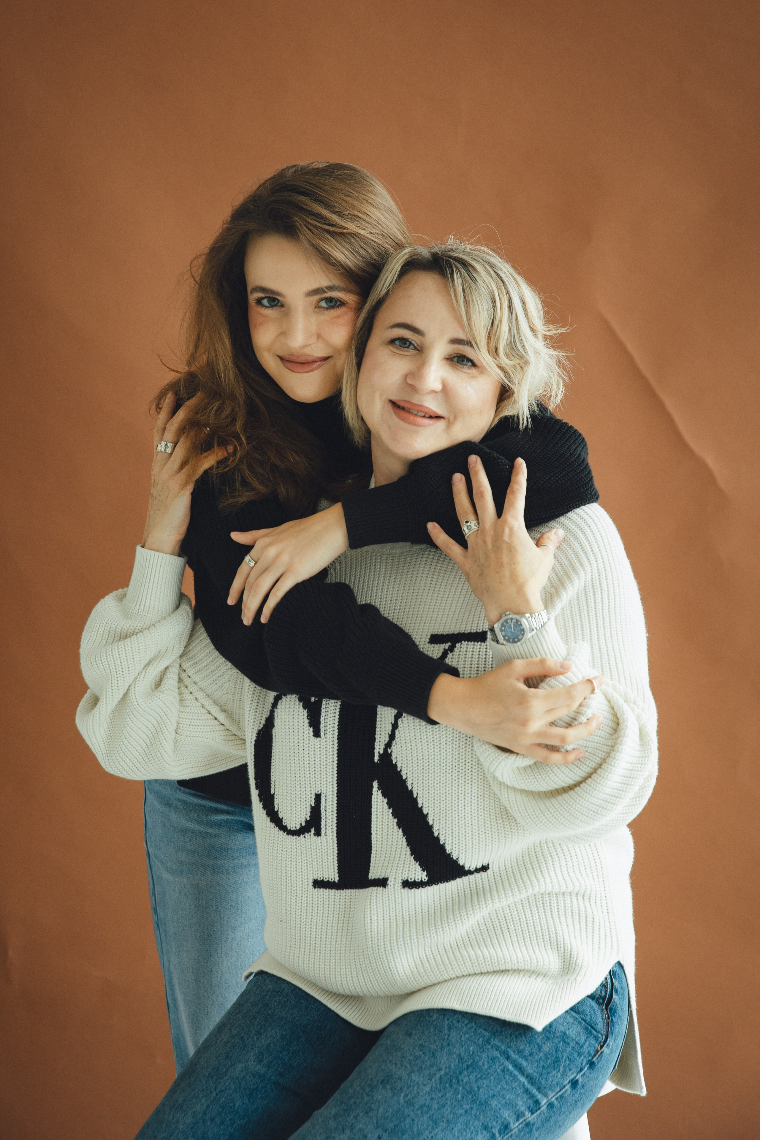 Лера и Ольга / Фактура. Фотограф Калининград Илья Миллер