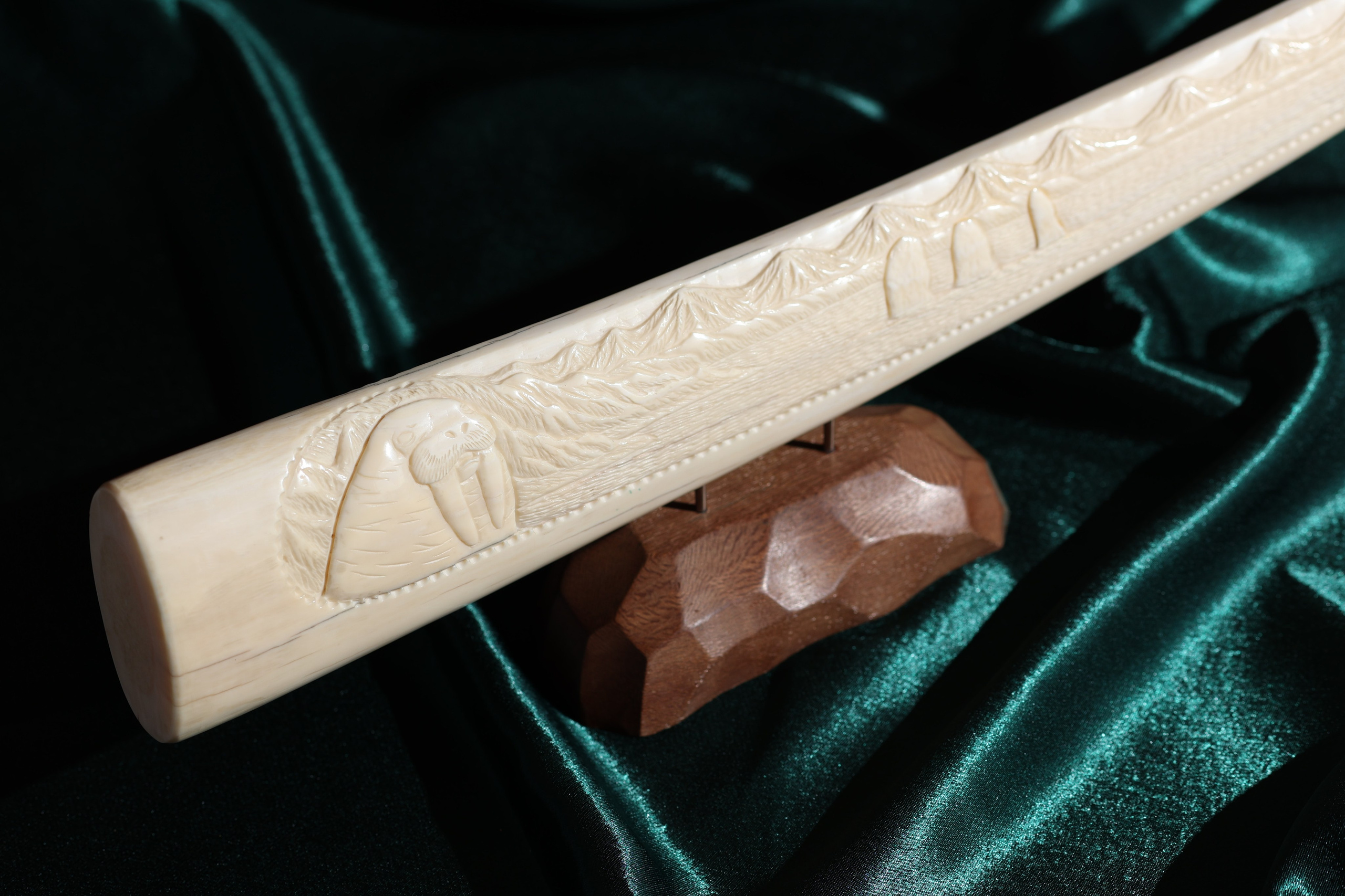  сувениры из кости в петропавловске-камчатском в камчатском крае