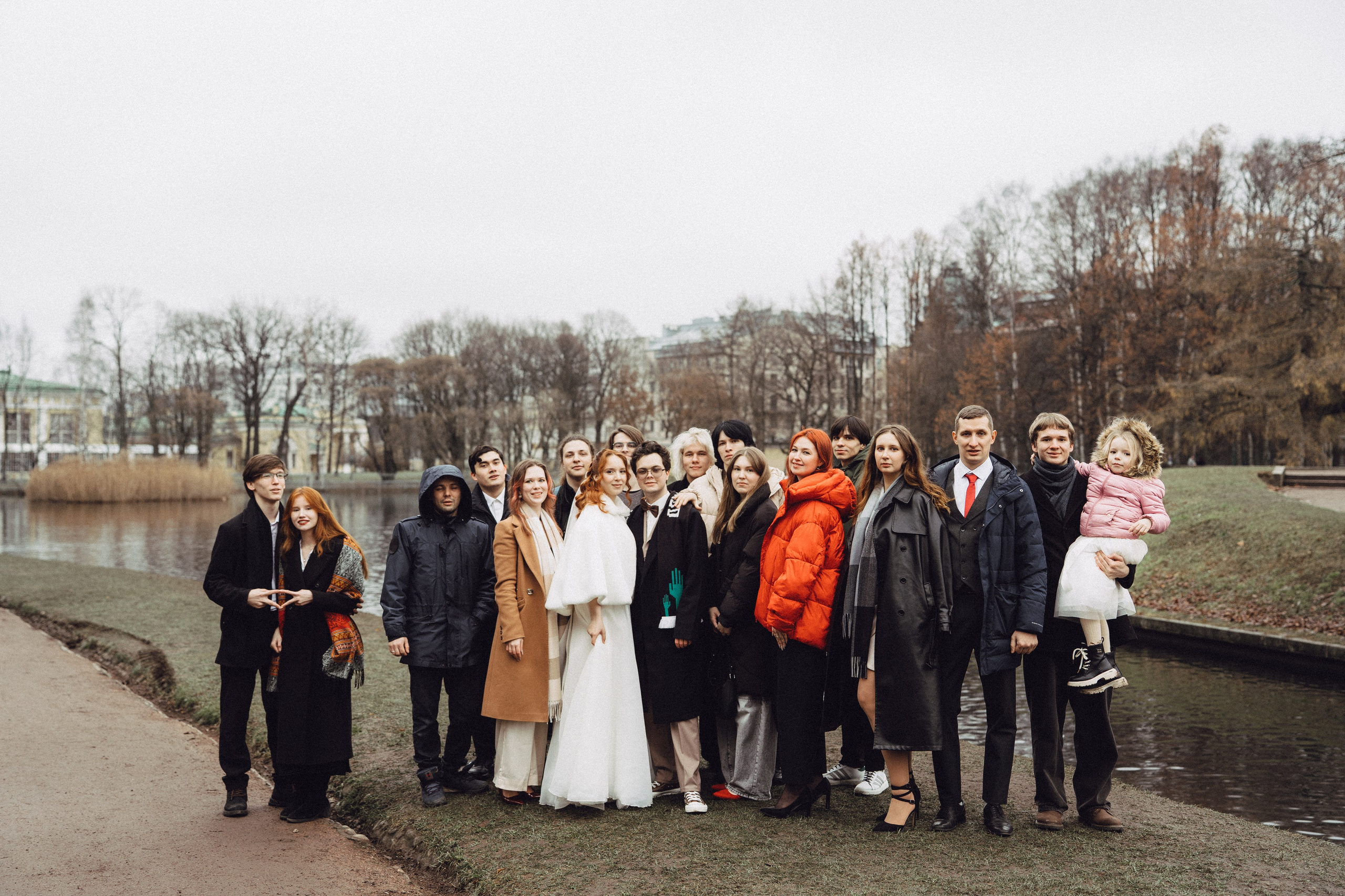 СВАДЕБНАЯ СЬЕМКА ВО ВТОРОМ ДВОРЦЕ С ГОСТЯМИ И ПРОГУЛКА В ТАВРИЧЕСКОМ САДУ. Профессиональный фотограф, Санкт-Петербург — Виктория Богомолова