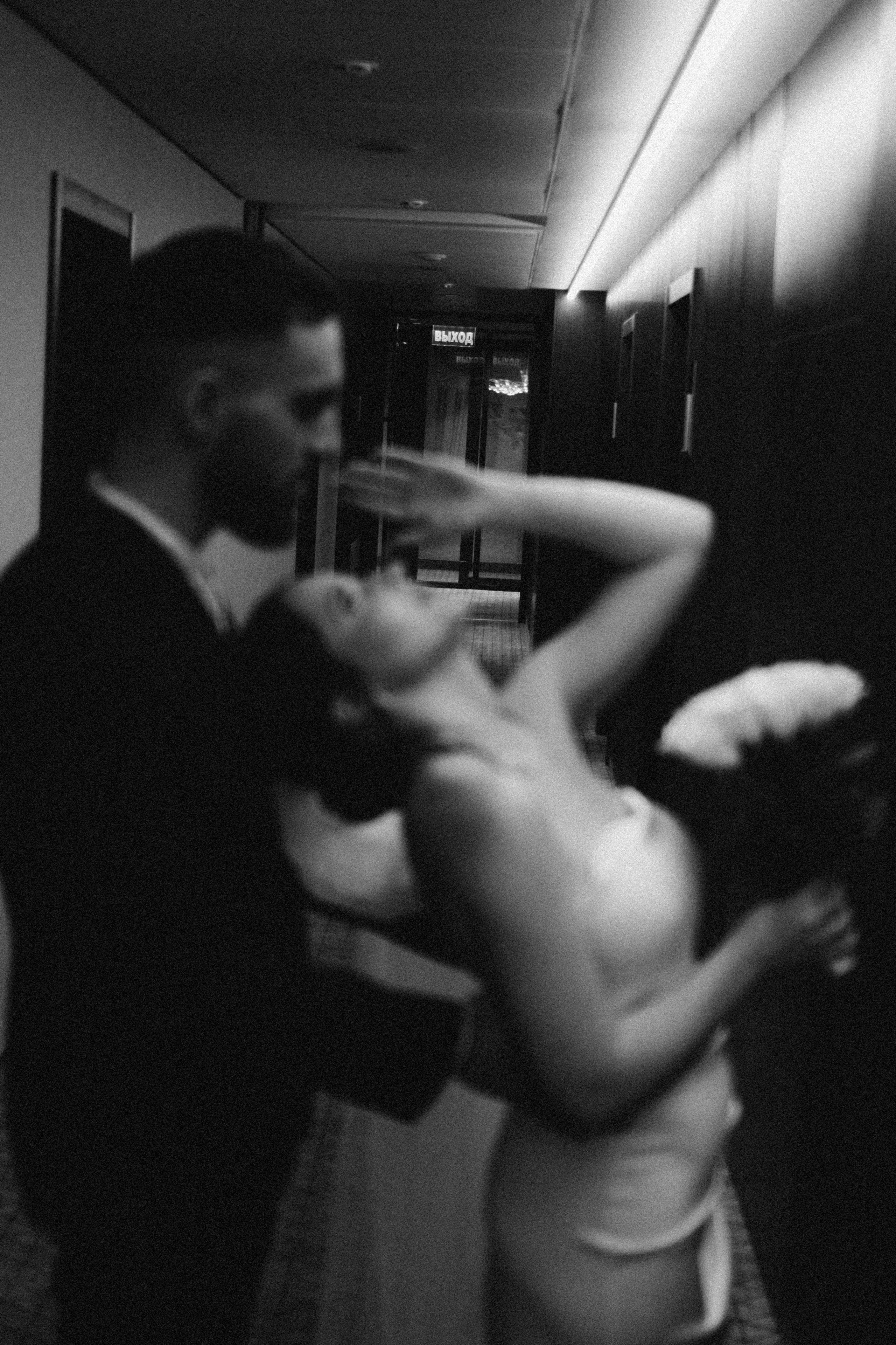 СВАДЕБНАЯ СЬЕМКА СБОРОВ ЖЕНИХА И НЕВЕСТЫ В ОТЕЛЕ И ТАКЖЕ ФОТОСЕССИИЯ В ОТЕЛЕЕ МЕГАПОЛИС БРЯНСК. Профессиональный фотограф, Санкт-Петербург — Виктория Богомолова