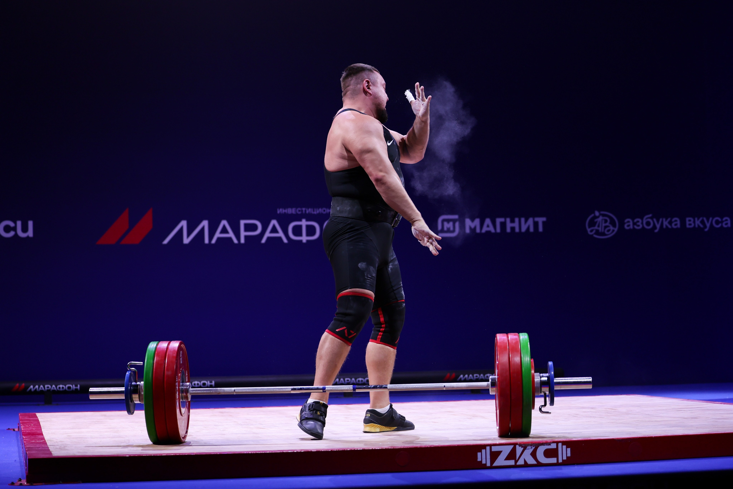 Чемпионат России по тяжелой атлетике 2025. Спортивный и репортажный фотограф Антон Тереханов