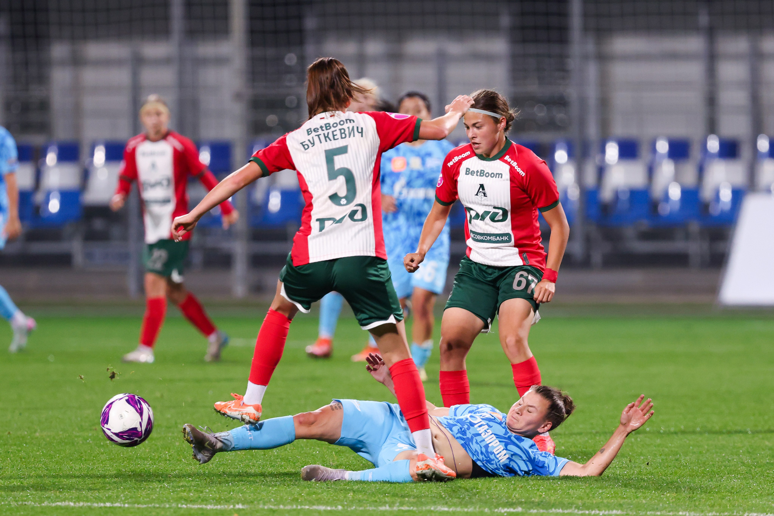 ЖФК «Зенит» — ЖФК «Локомотив» Москва Winline Кубок России 13.09.2025. Спортивный и репортажный фотограф Антон Тереханов