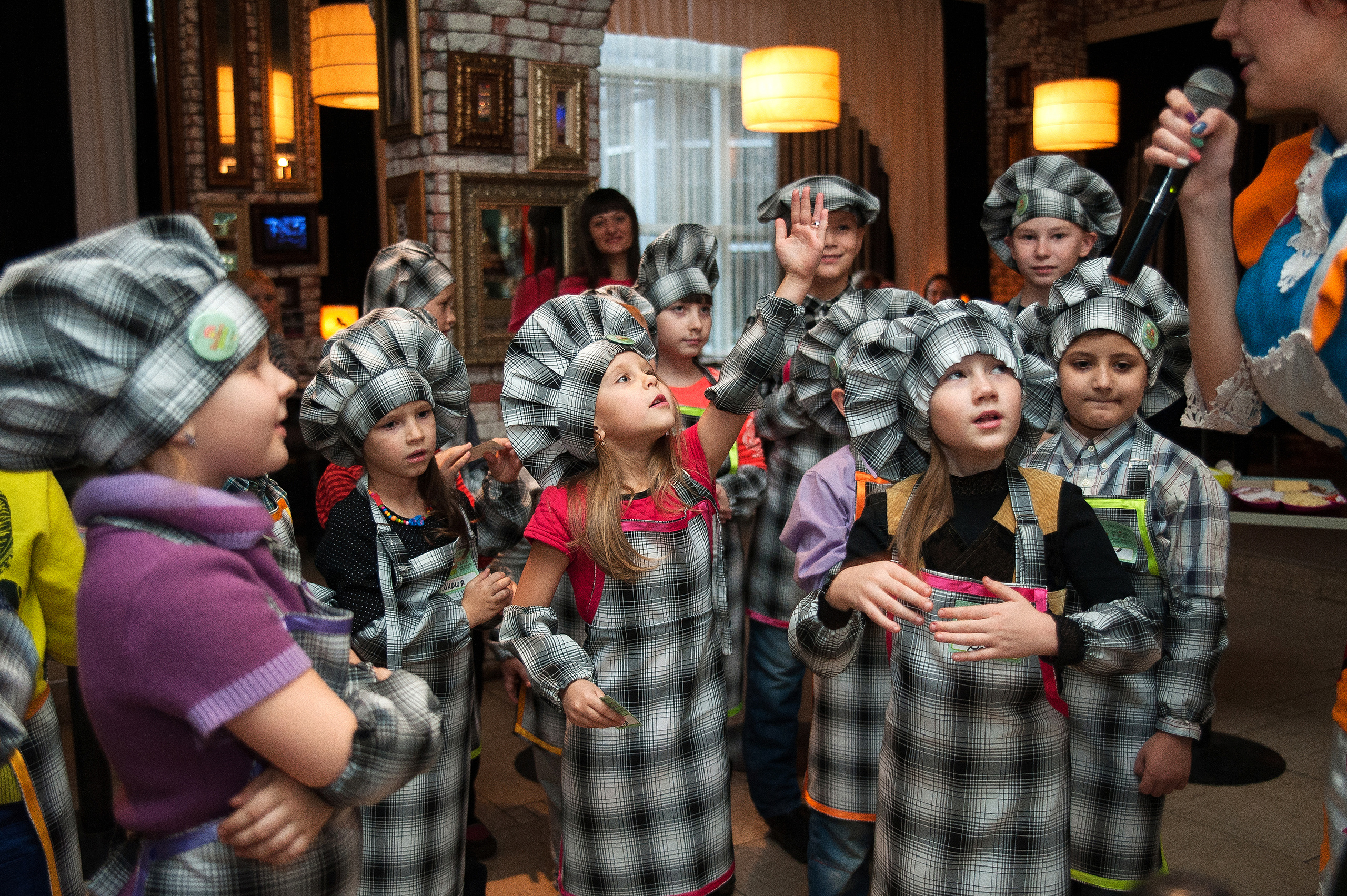 Печем пиццу с Фрекен Бок и Карлсоном)