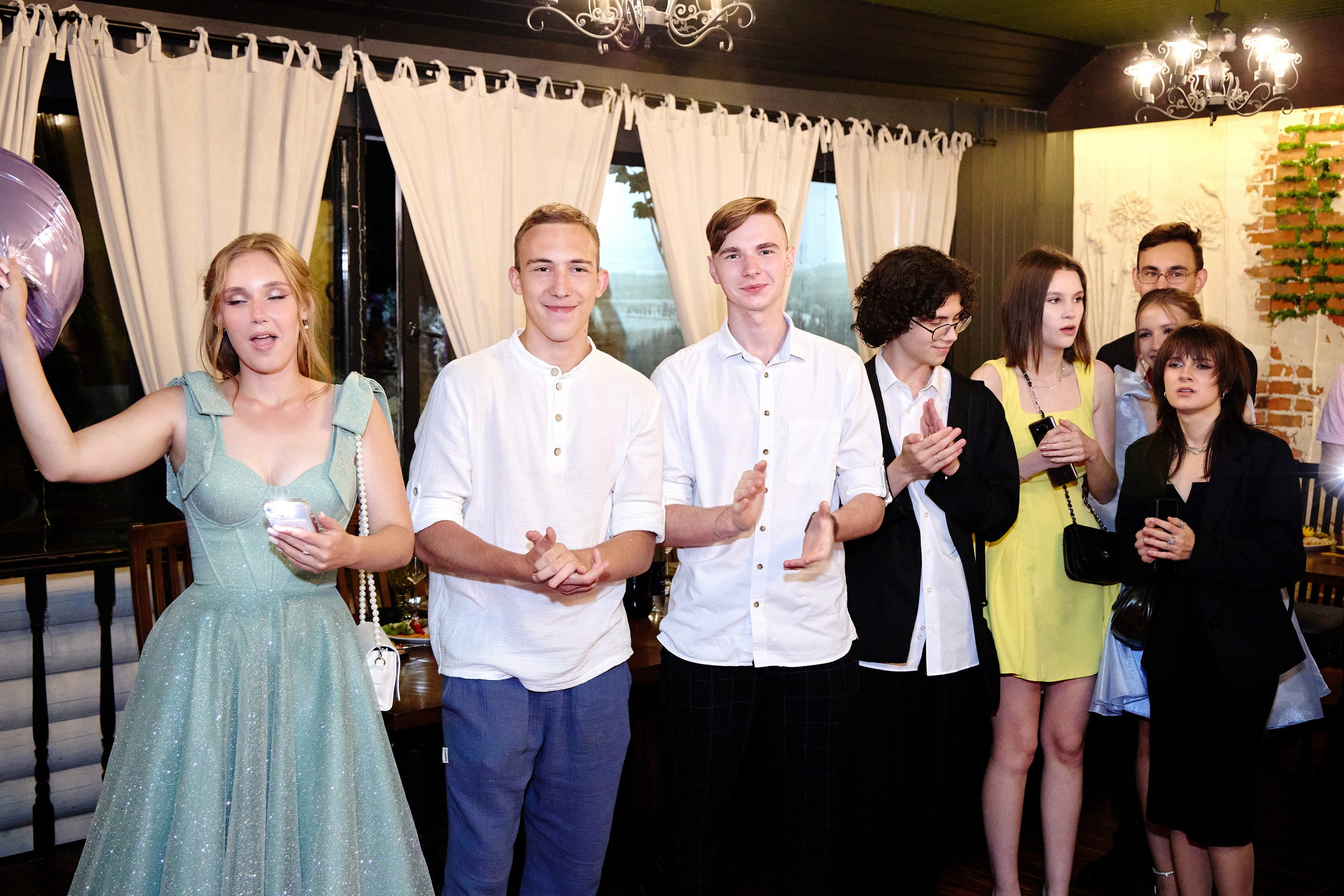 Выпускной 35 Сош. Фотограф Выпускные альбомы Таганрог Сергей Коробченко