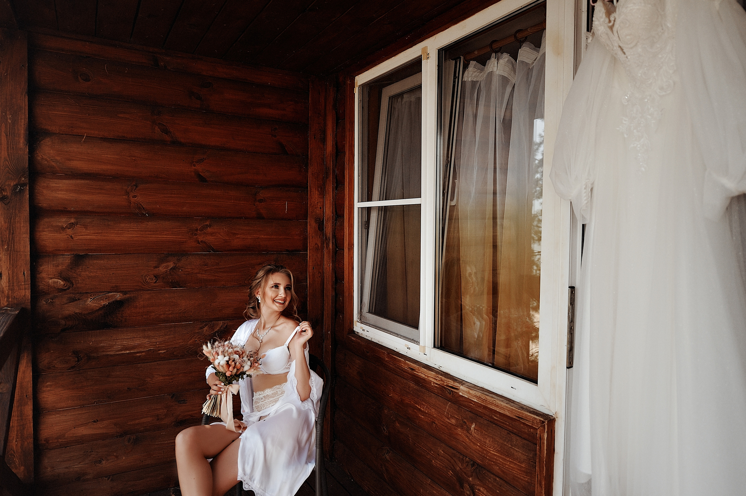 Свадьба 21.08.2021 г. Сборы невесты на турбазе. Свадебный и семейный фотограф в Самаре Головань Наталья