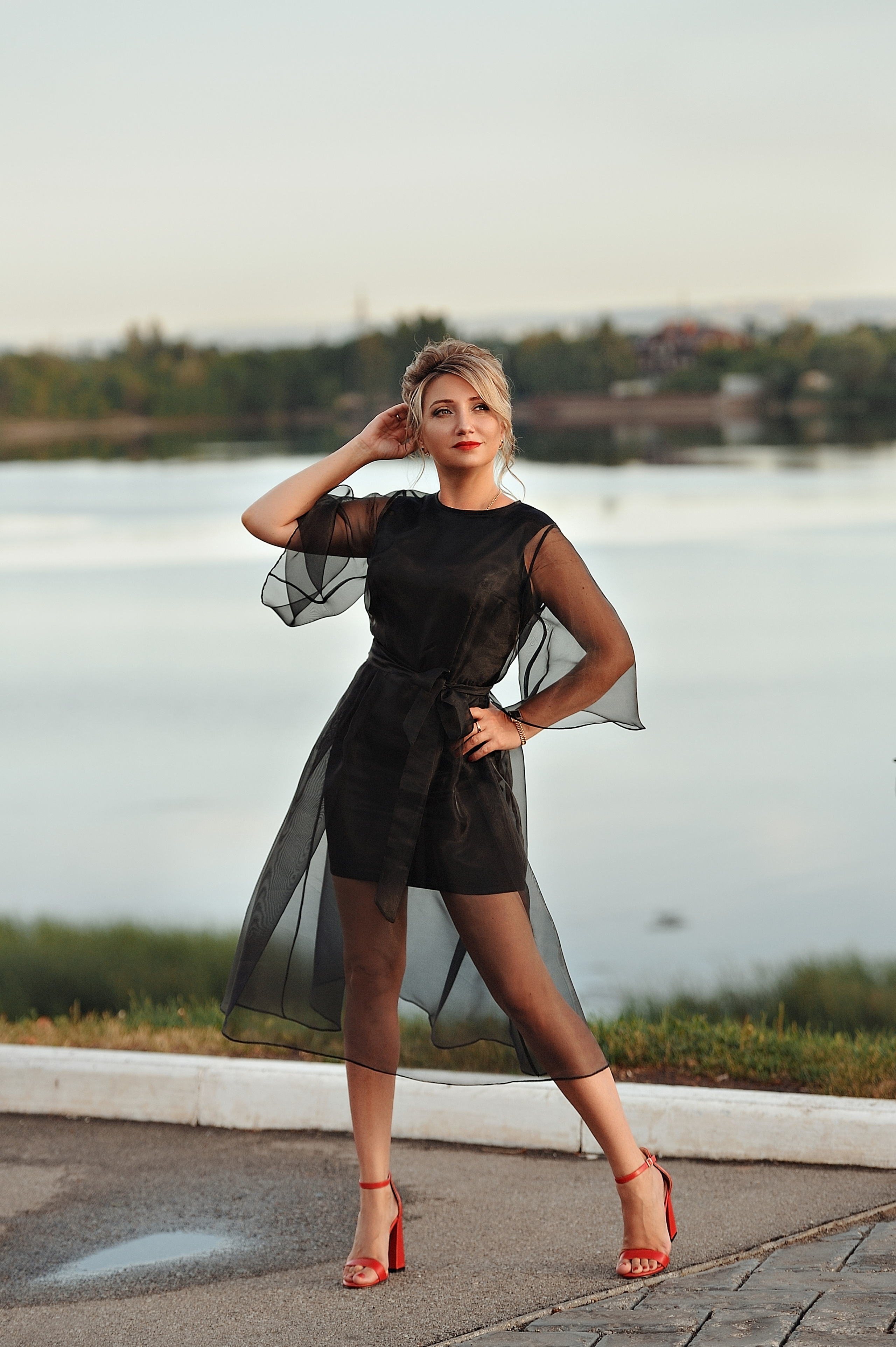 Выпускница, отличница и просто красавица Елизавета и ее родители. Свадебный и семейный фотограф в Самаре Головань Наталья