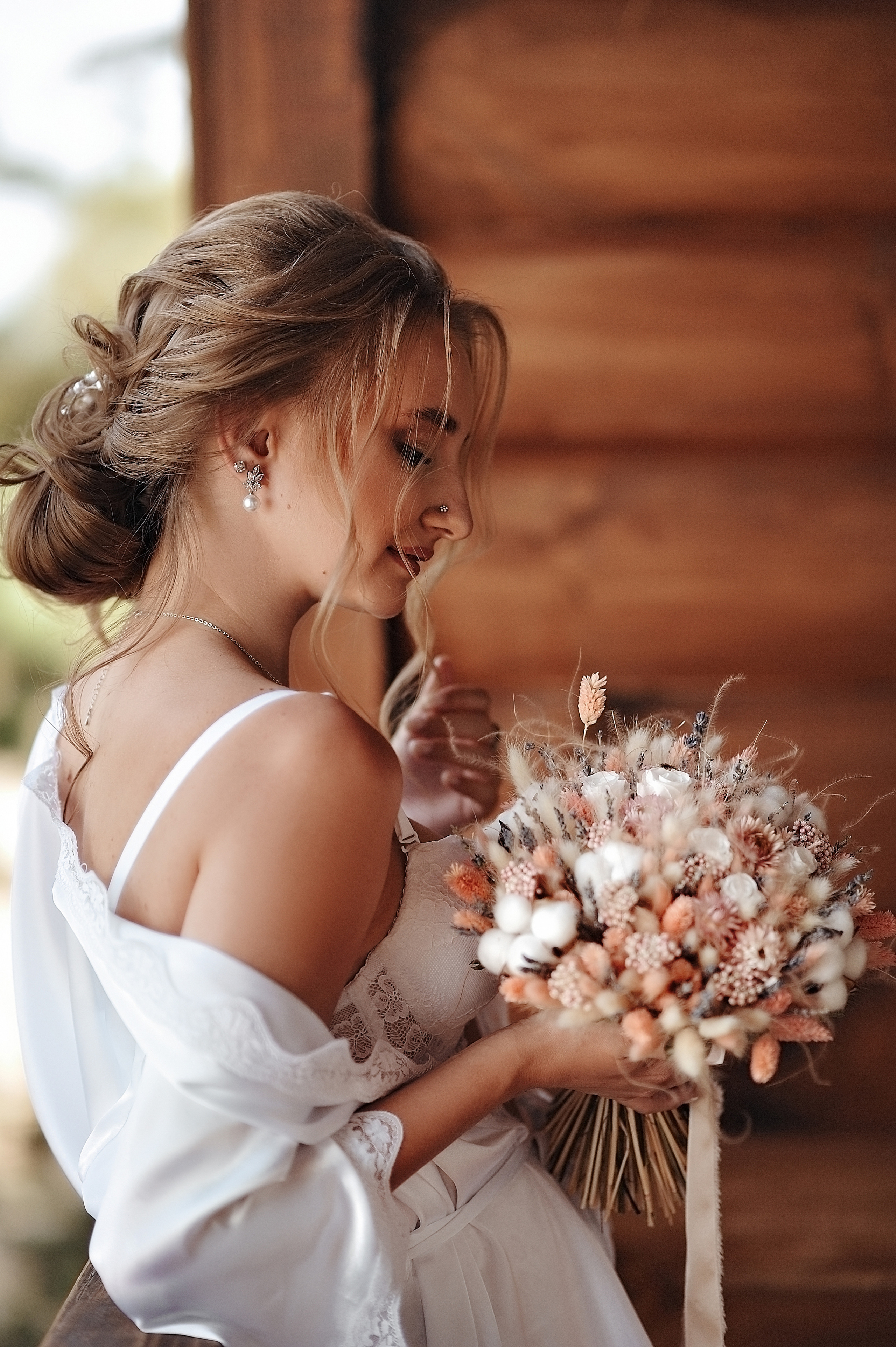 Свадьба 21.08.2021 г. Сборы невесты на турбазе. Свадебный и семейный фотограф в Самаре Головань Наталья