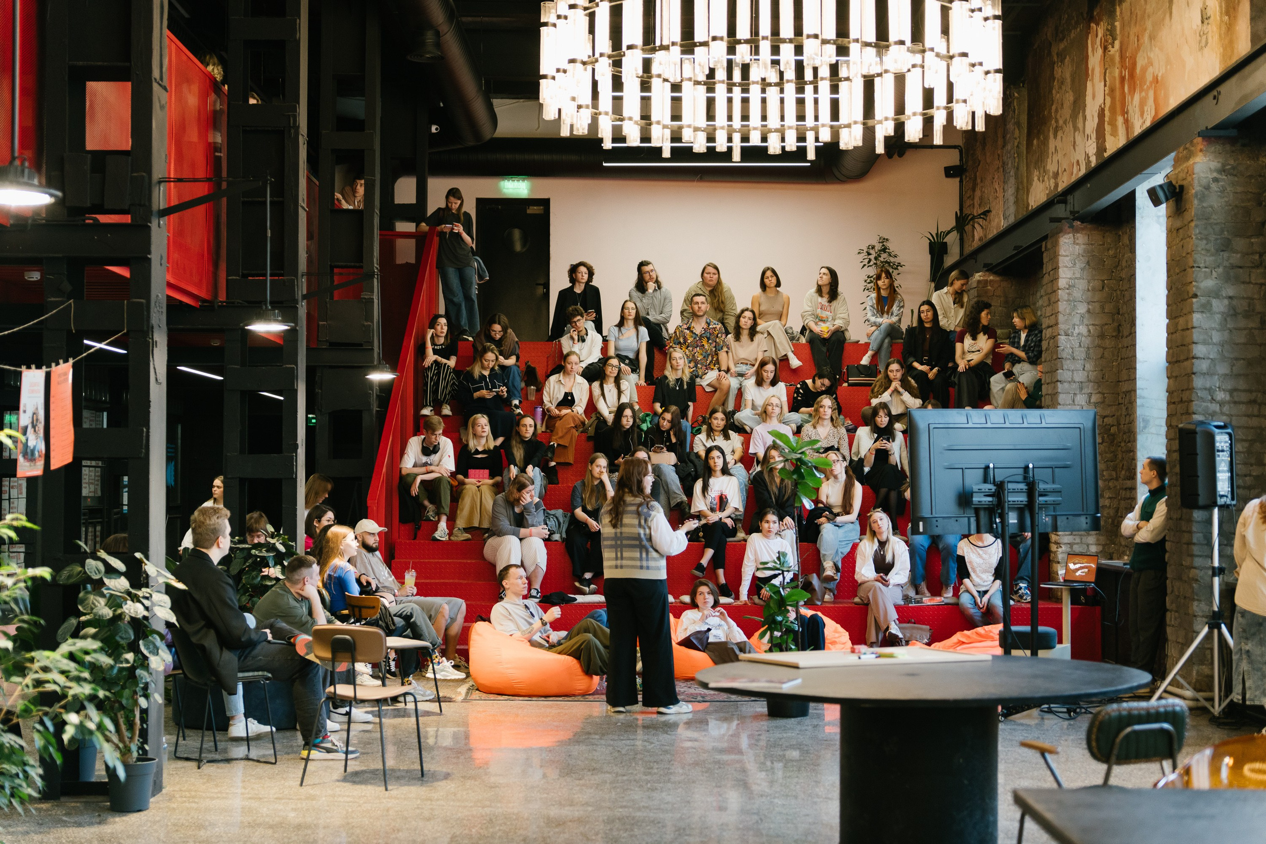 Диджитал коммуналка | ТОМАТ. ИТВИ