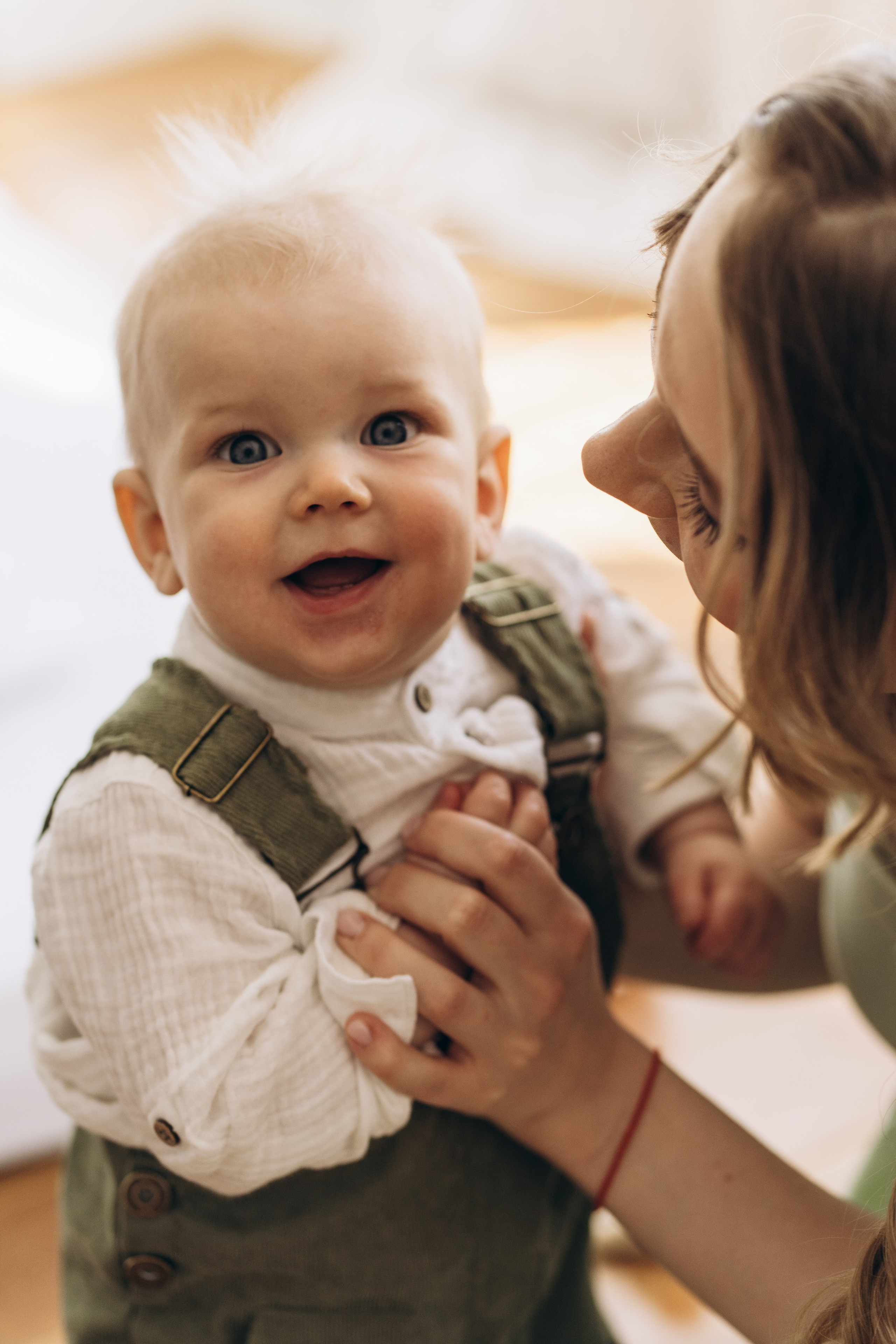 Семейная фотосессия в студии в Москве, семейный фотограф Анна Полушина. Свадебный фотограф в Москве Анна Полушина