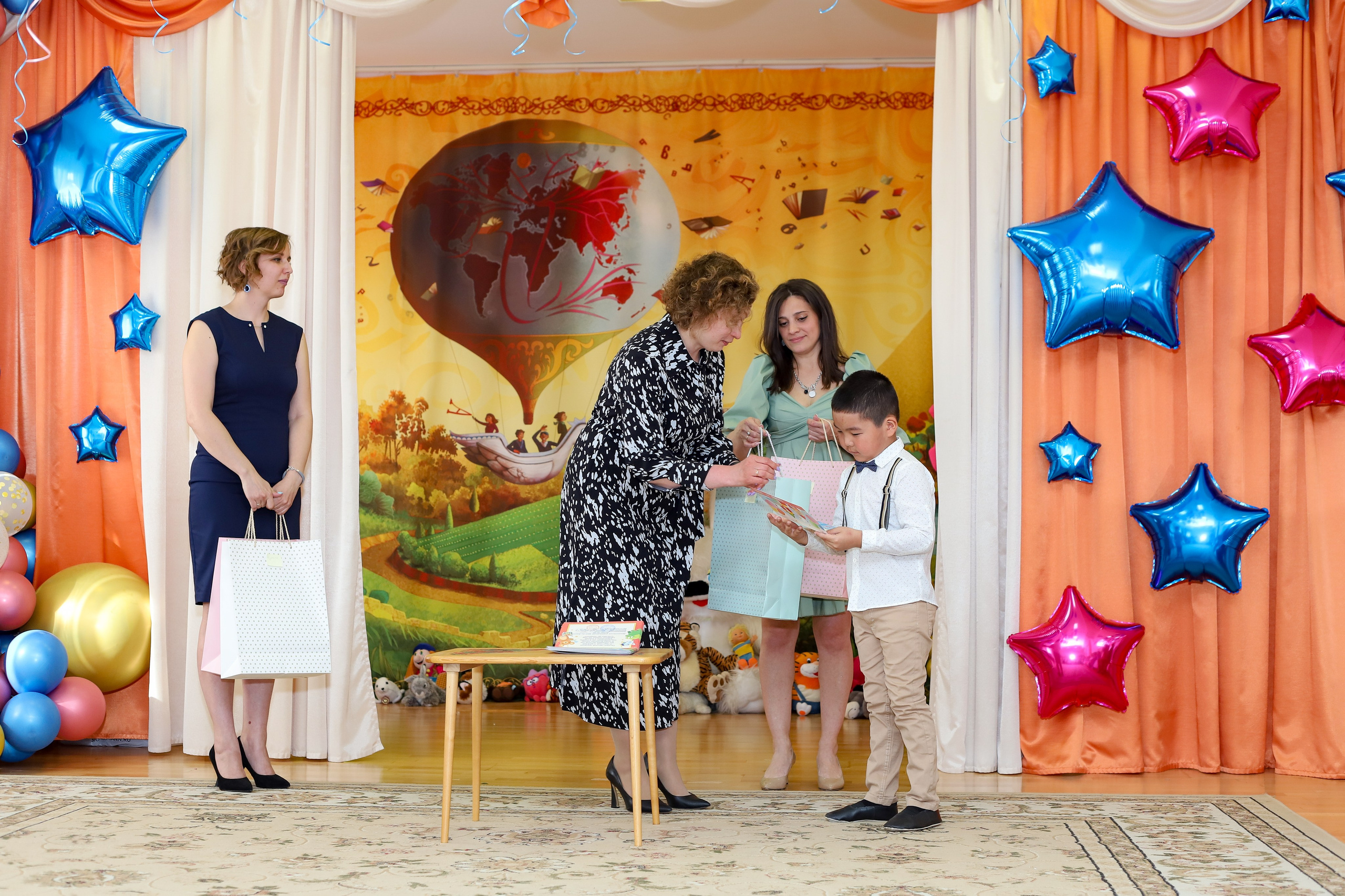 Съёмки праздников и выпускных в детских садиках и школах. Семейный и детский фотограф Эльвира Билибина
