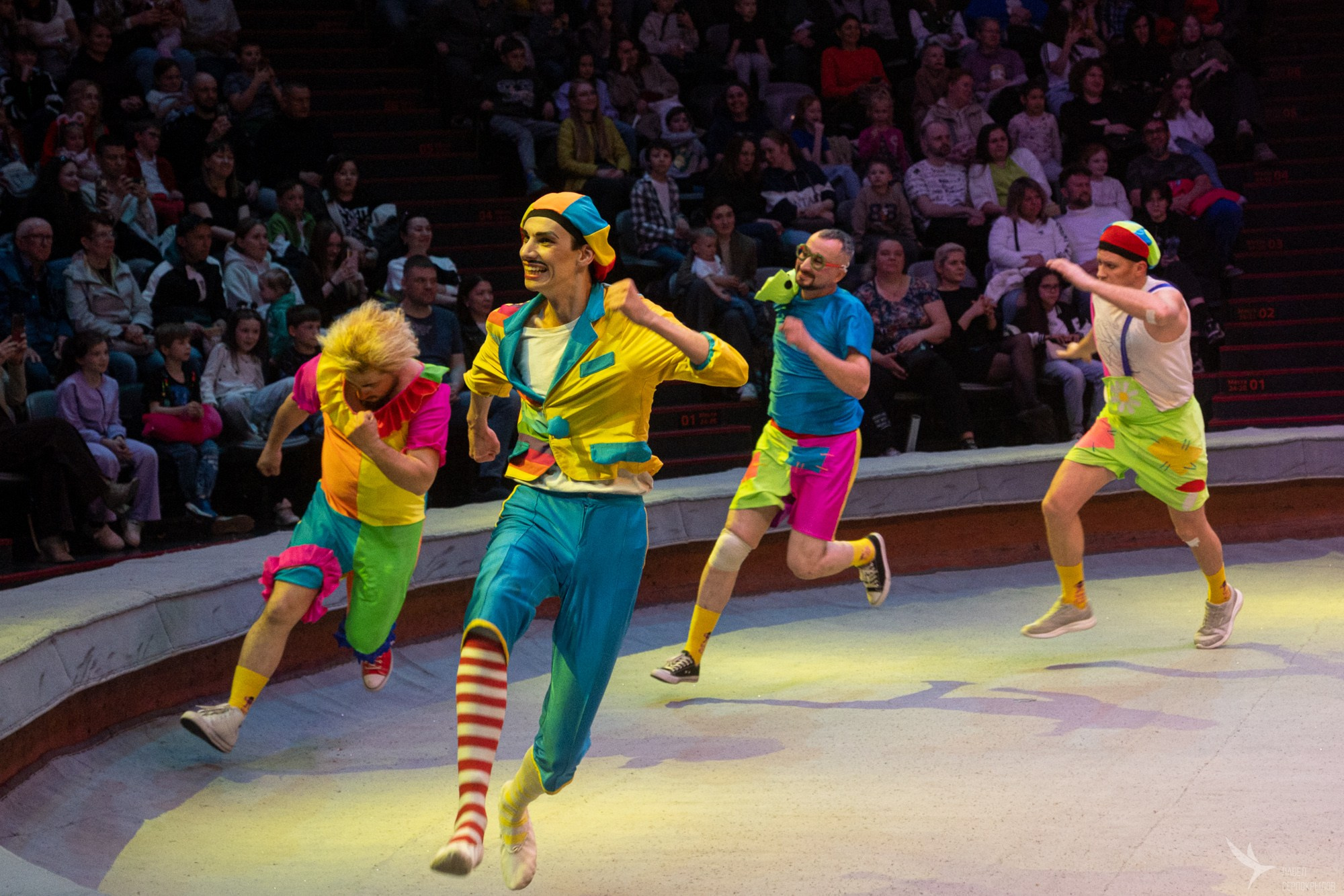 Гала-представление ЭВОЛЮЦИОНЕРЫ. Репортажный фотограф в Казани Павел Серпокрылов