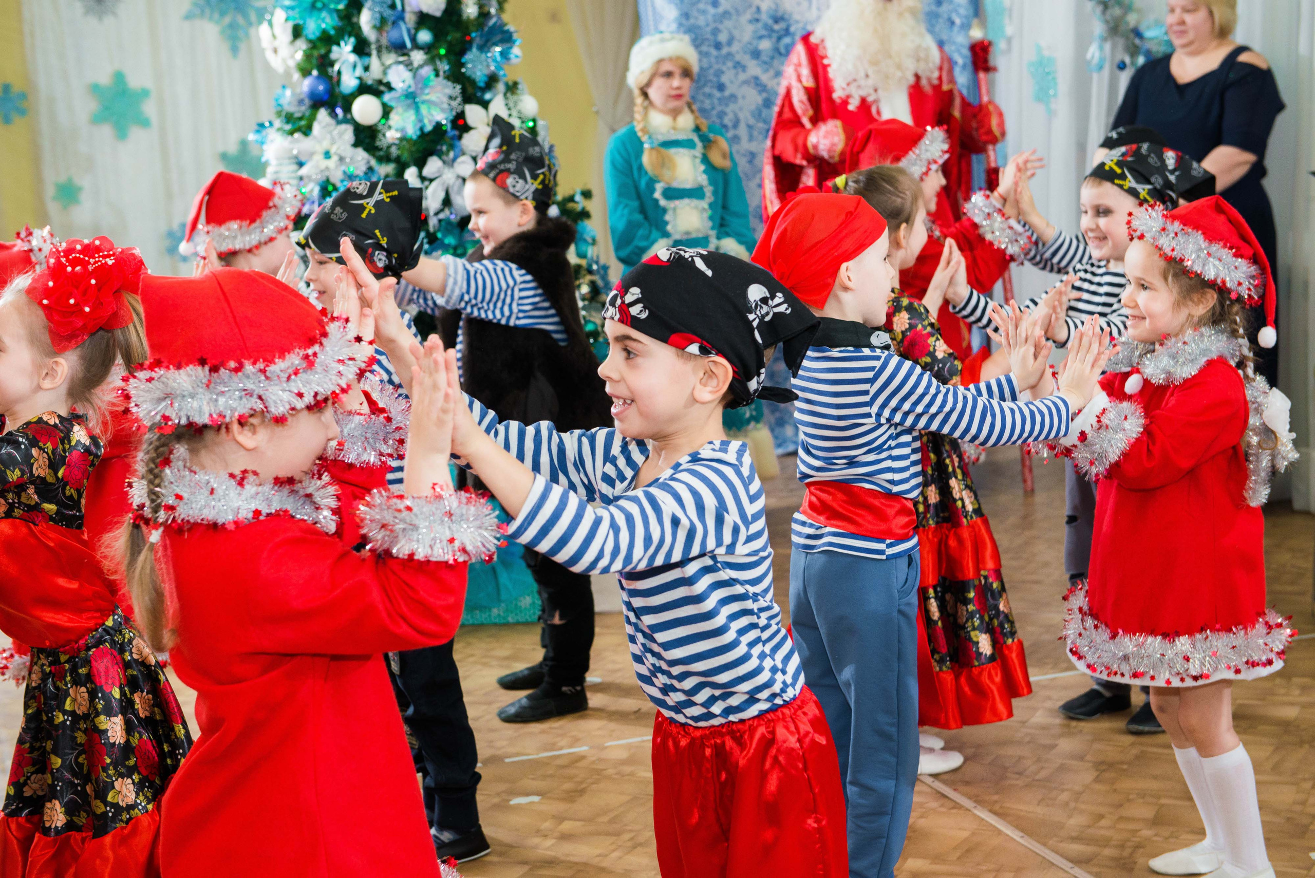 25.12.2019 д. с. № 5, Екатеринбург. Свадебный фотограф на Урале Виктор Соколов
