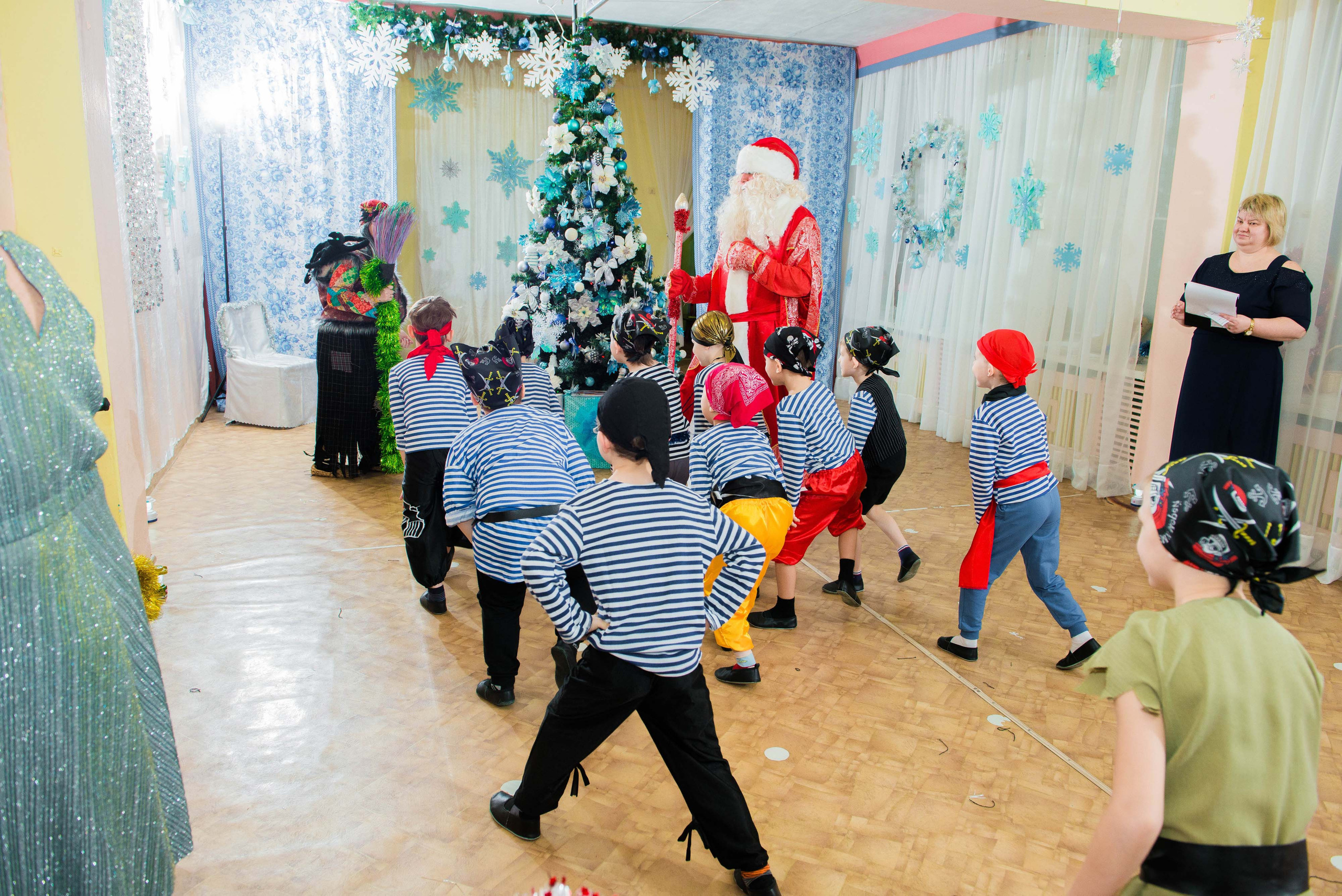 25.12.2019 д. с. № 5, Екатеринбург. Свадебный фотограф на Урале Виктор Соколов